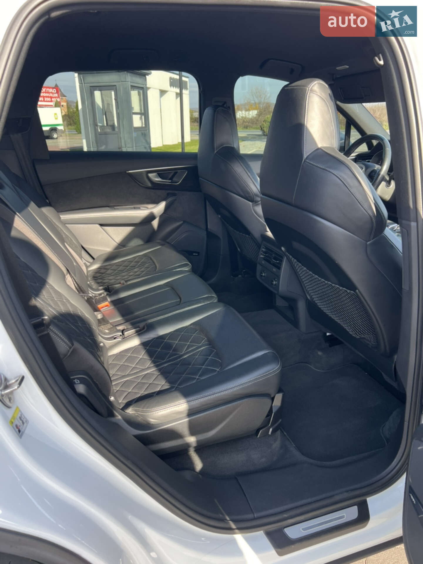 Audi Q7 2020 VIN WAUZZZ4M4LD012421 фото оголошення 23 з 33