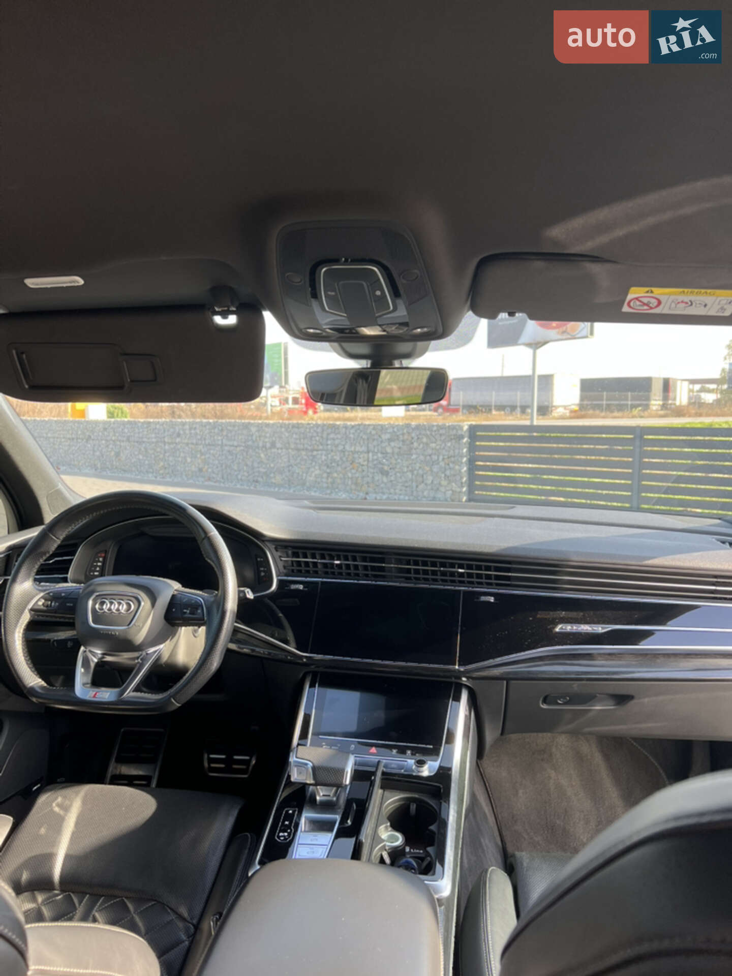 Audi Q7 2020 VIN WAUZZZ4M4LD012421 фото оголошення 25 з 33