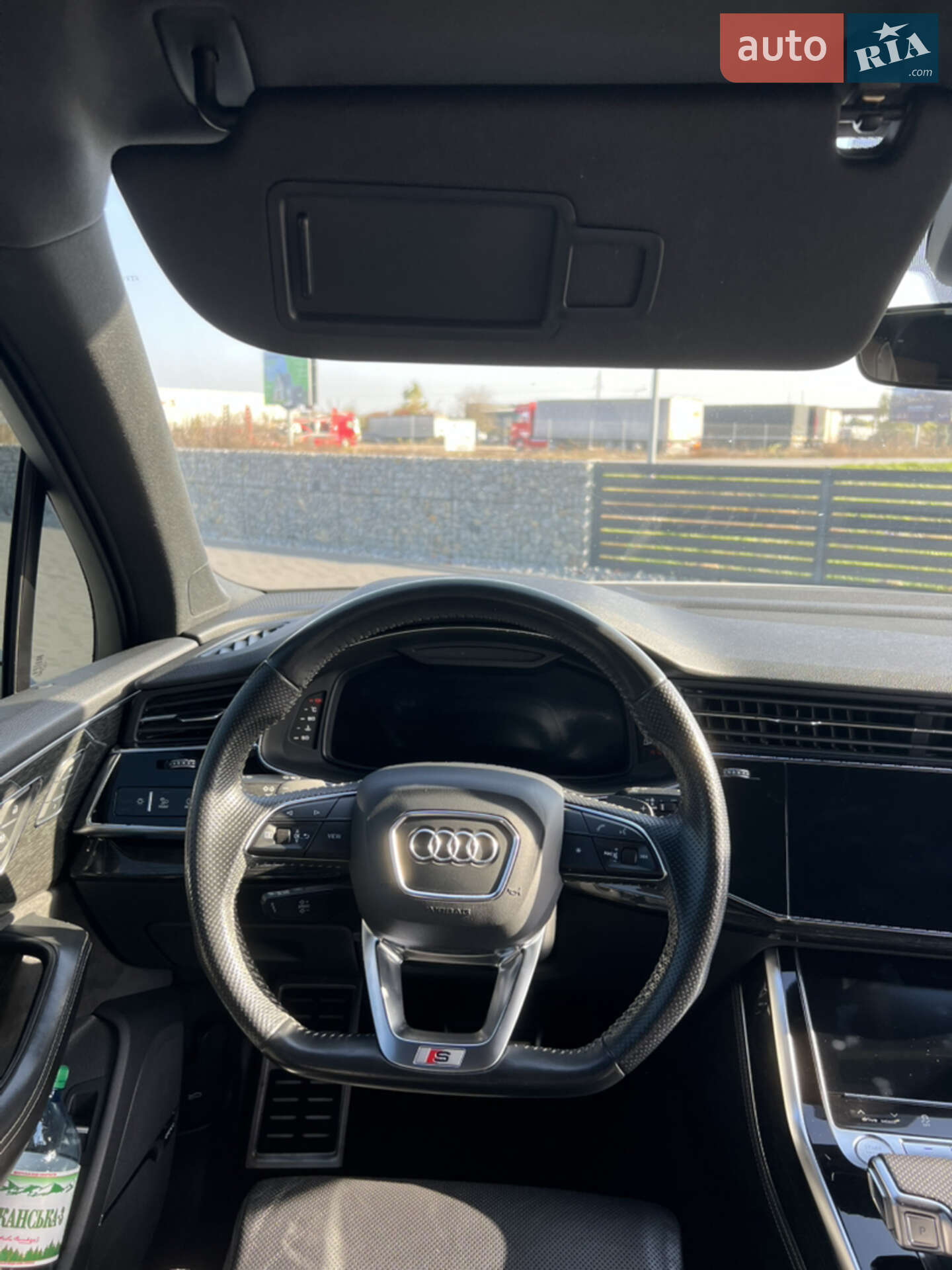 Audi Q7 2020 VIN WAUZZZ4M4LD012421 фото оголошення 26 з 33