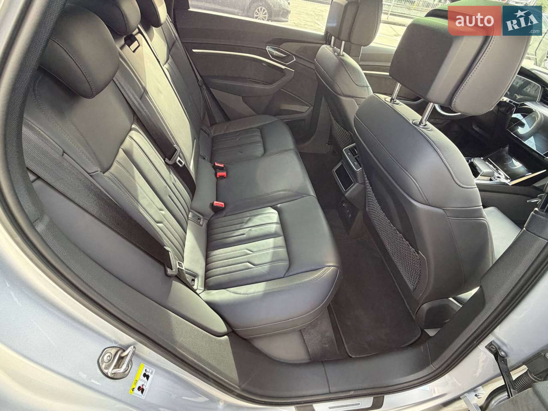 Audi e-tron Sportback 2021 VIN WAUZZZGE1MB036046 фото оголошення 33 з 43