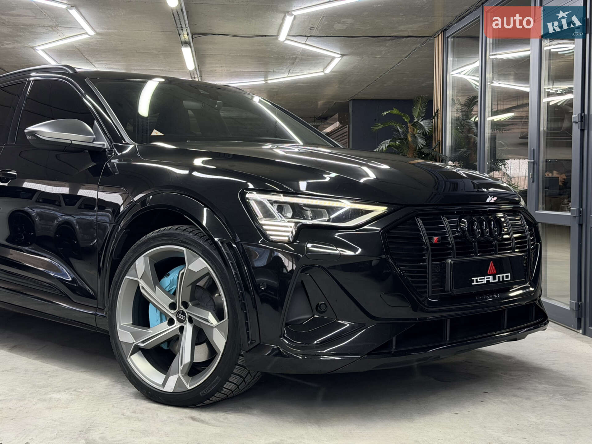 Audi e-tron S 2022 VIN WAUZZZGE1NB044259 фото оголошення 4 з 28