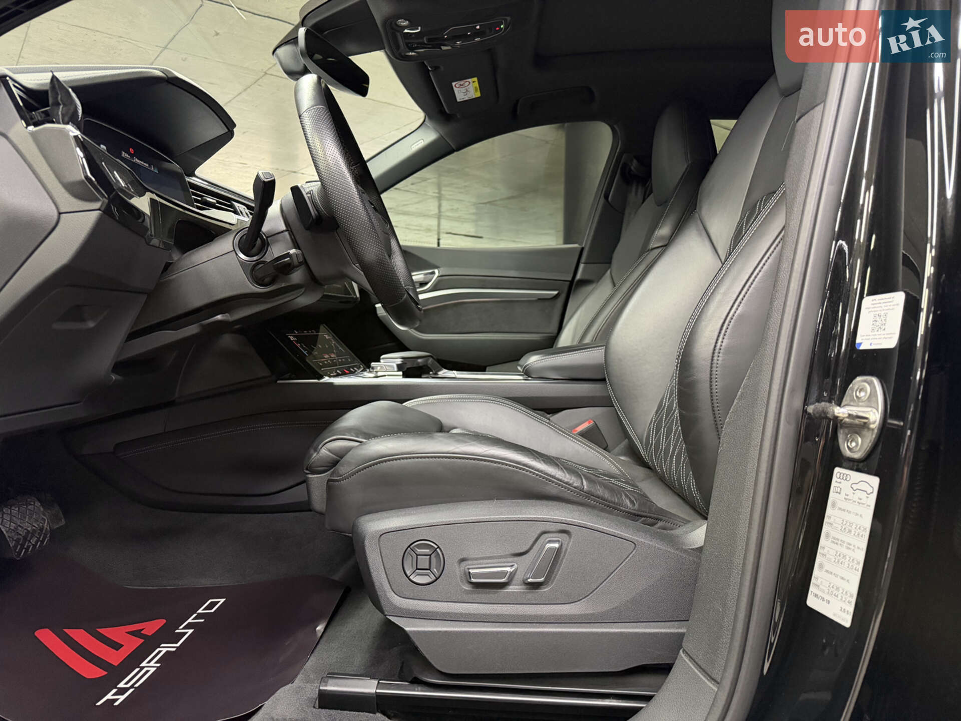 Audi e-tron S 2022 VIN WAUZZZGE1NB044259 фото оголошення 21 з 28