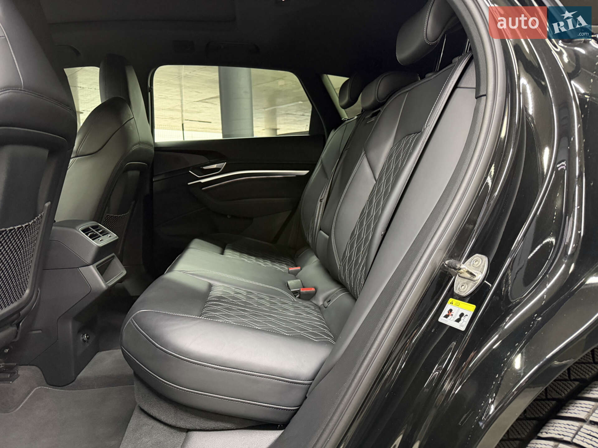 Audi e-tron S 2022 VIN WAUZZZGE1NB044259 фото оголошення 24 з 28