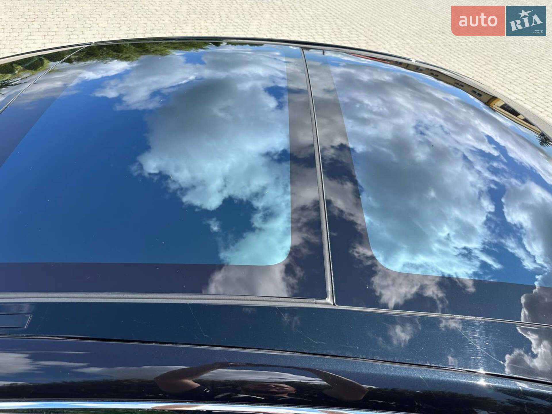 Tesla Model S 2018 VIN 5YJSA1E4XJF272968 фото оголошення 2 з 18