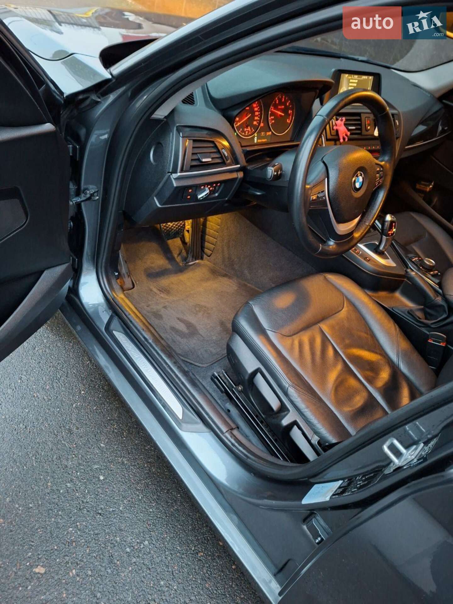 BMW 1 Series 2013 VIN WBA1C1106DJ828115 фото оголошення 10 з 18