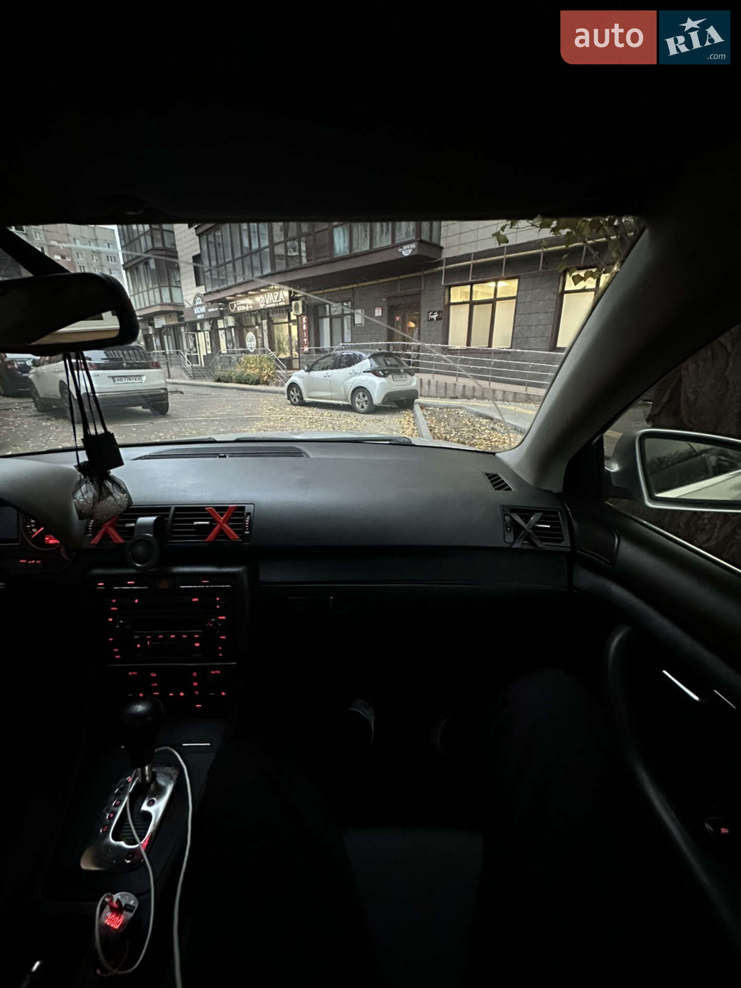 Audi A4 2001 VIN WAUZZZ8E52A079788 фото оголошення 10 з 11