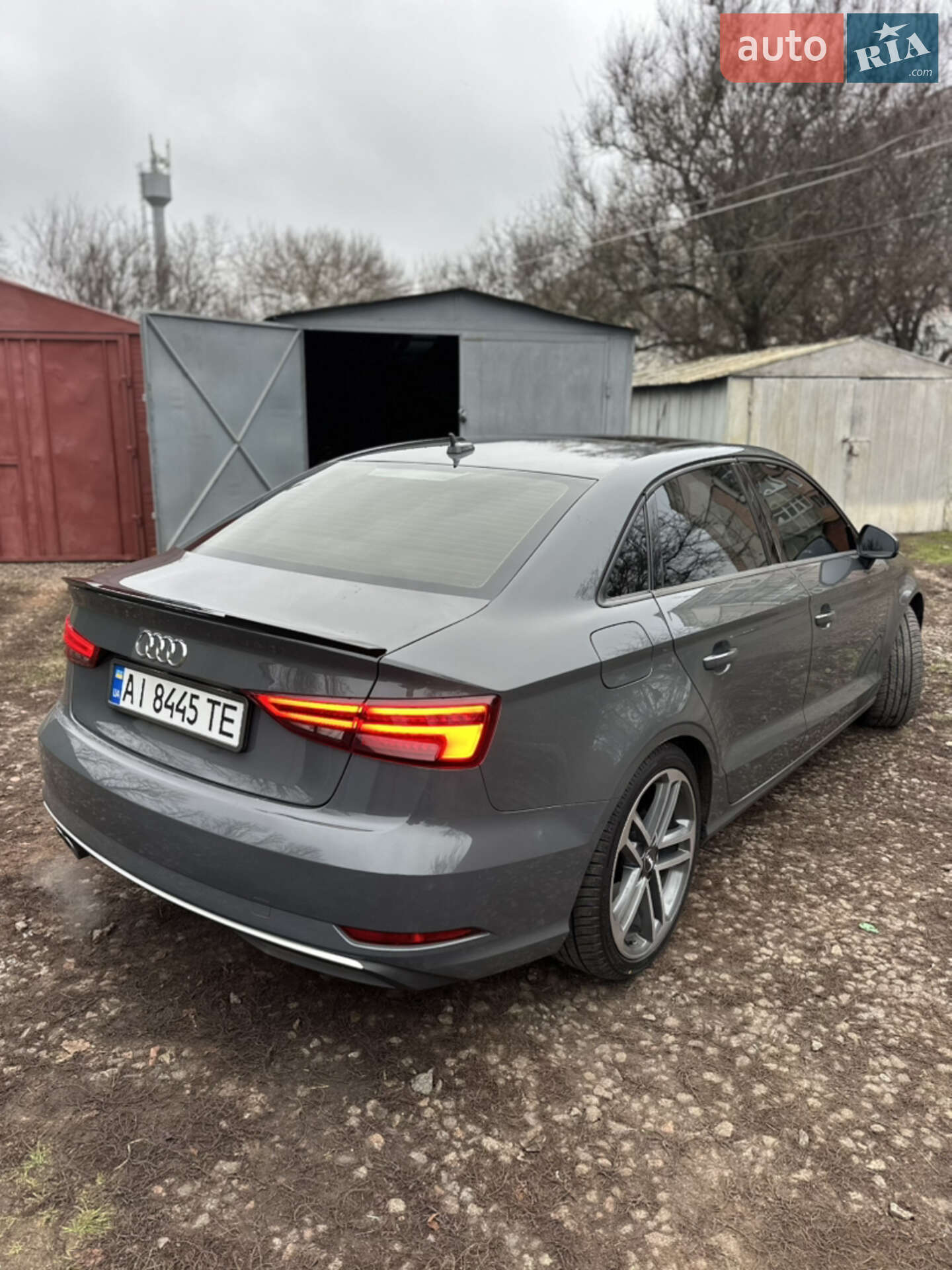 Audi A3 2017 VIN WAUAUGFF2H1075279 фото оголошення 8 з 17