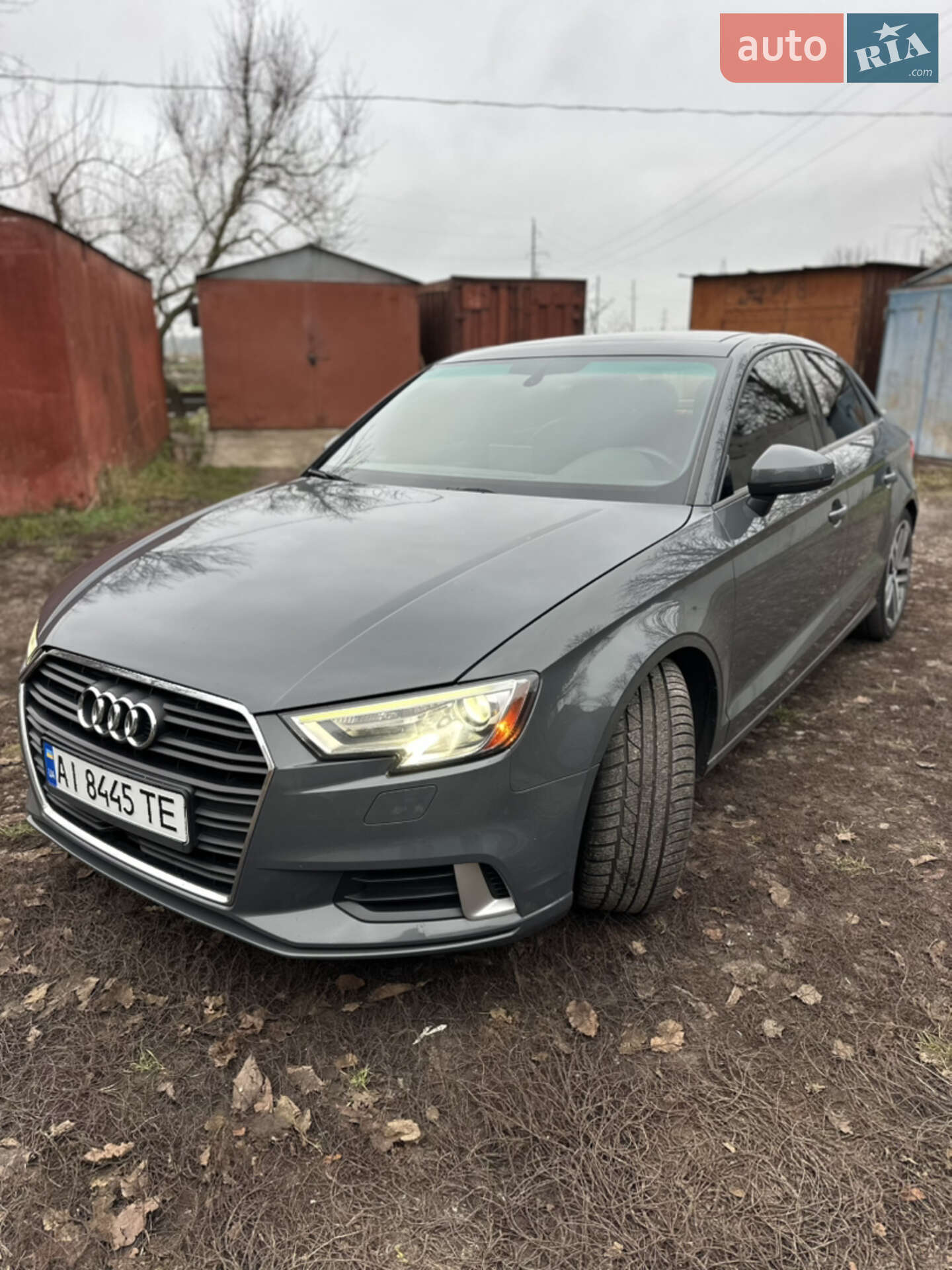Audi A3 2017 VIN WAUAUGFF2H1075279 фото оголошення 4 з 17