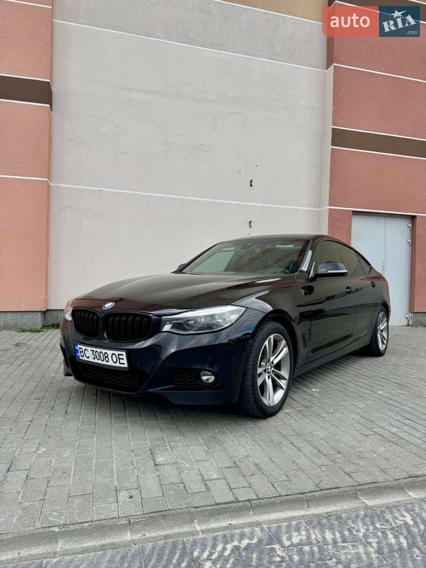 BMW 3 Series GT 2017 VIN WBA8Z9C5XJB220169 фото оголошення 2 з 47