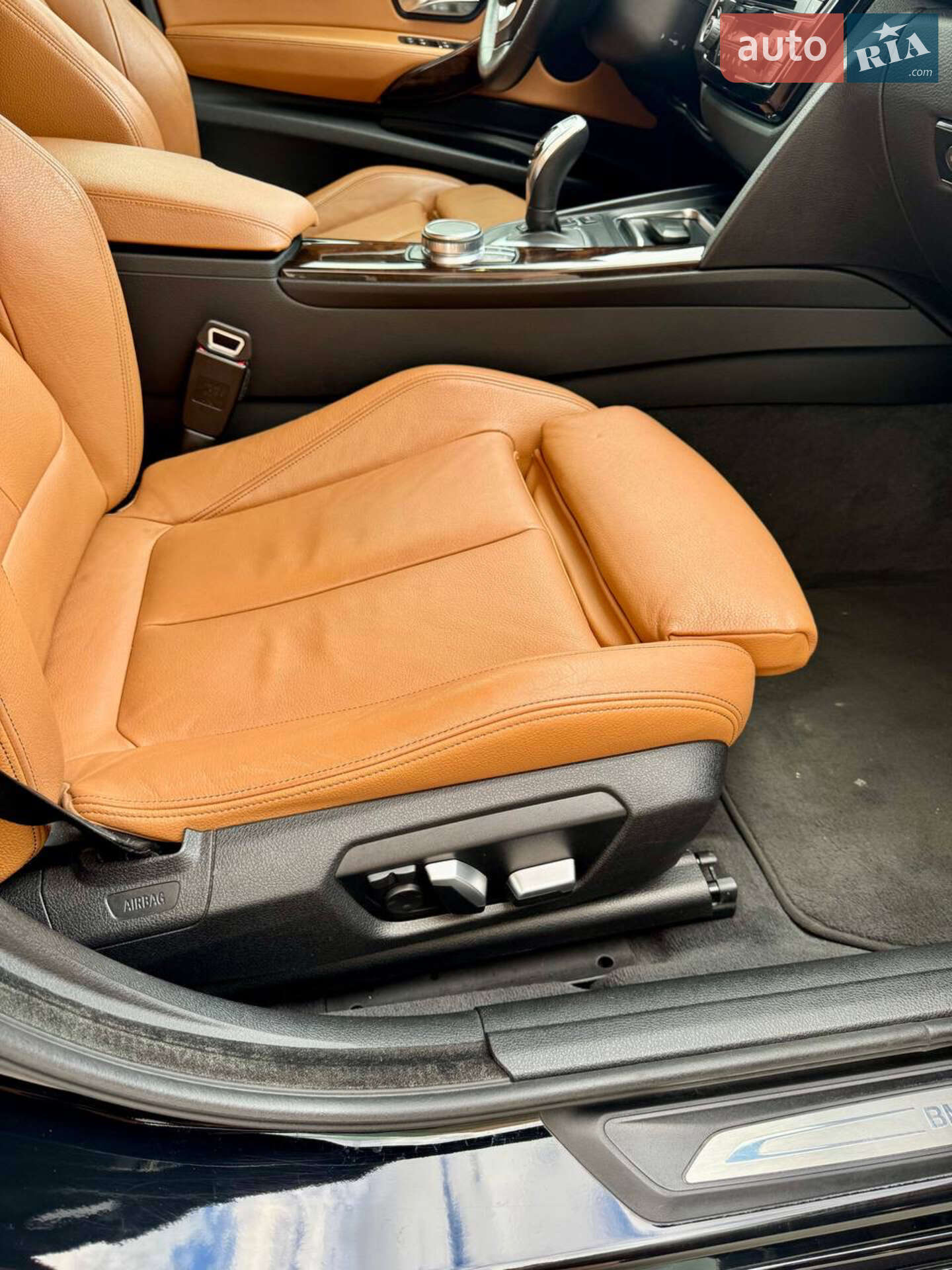 BMW 3 Series GT 2017 VIN WBA8Z9C5XJB220169 фото оголошення 19 з 47