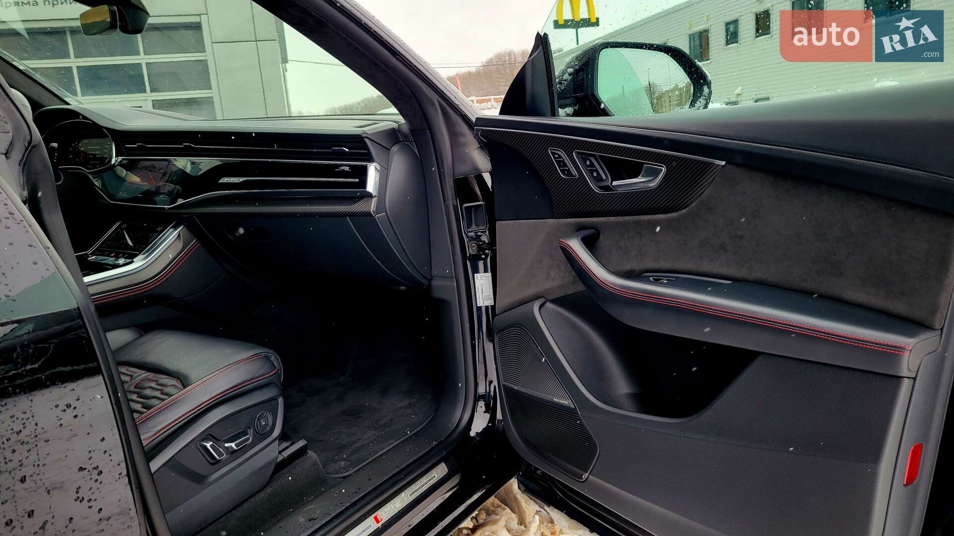 Audi RS Q8 2020 VIN WUAZZZF1XMD001174 фото оголошення 41 з 58
