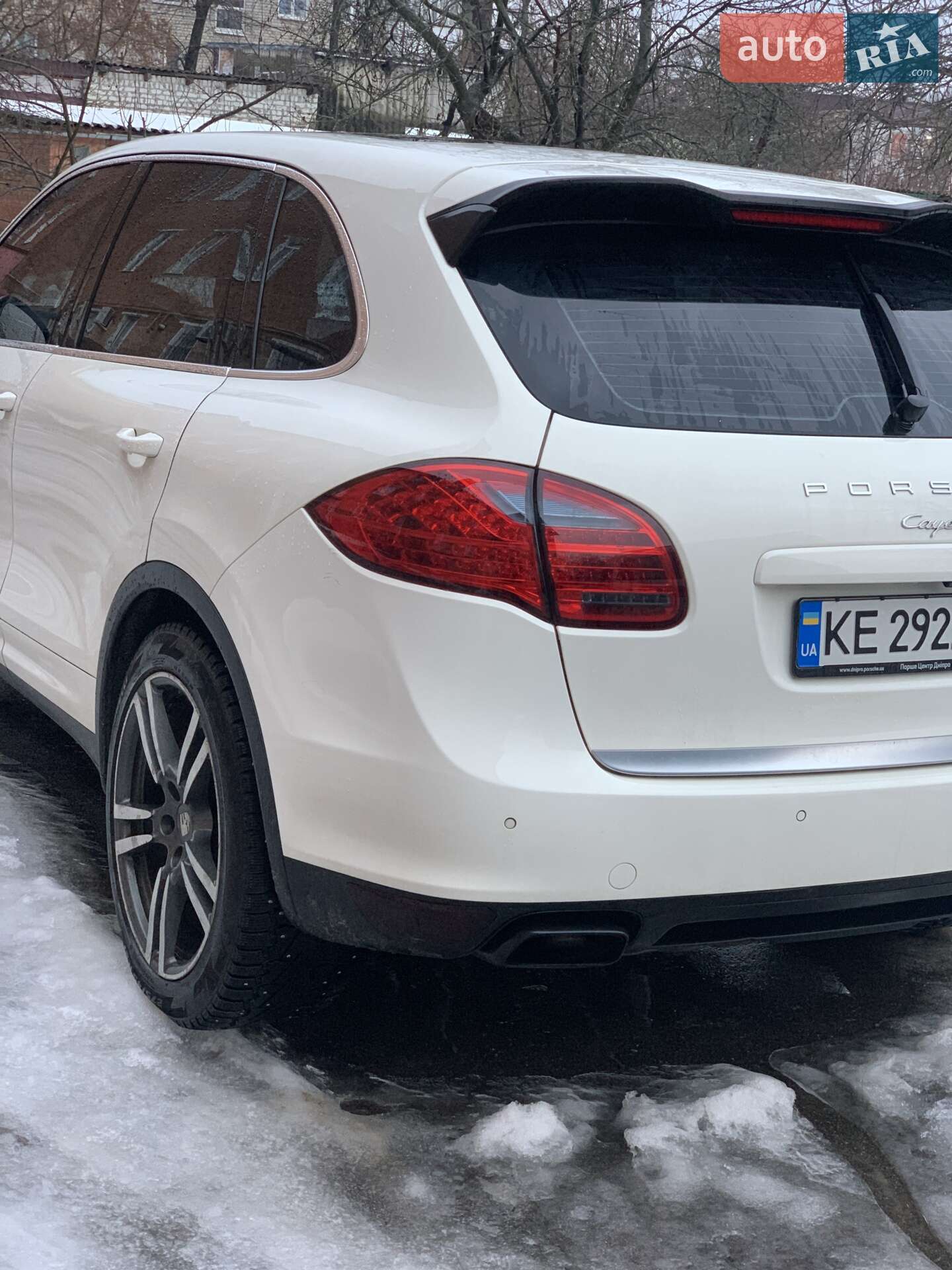 Porsche Cayenne 2011 VIN WP1ZZZ92ZBLA07686 фото оголошення 2 з 7