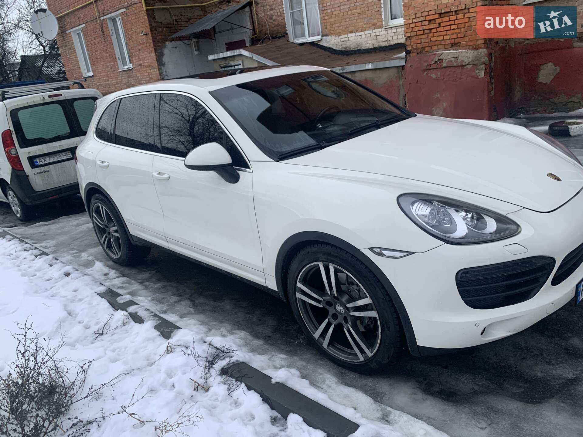 Porsche Cayenne 2011 VIN WP1ZZZ92ZBLA07686 фото оголошення 5 з 7
