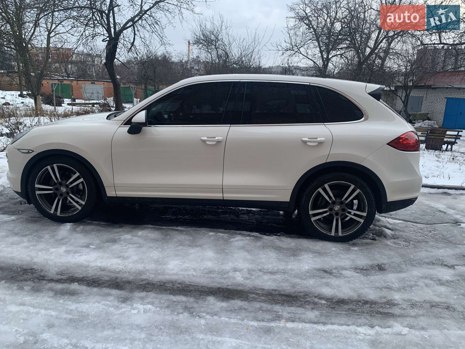 Porsche Cayenne 2011 VIN WP1ZZZ92ZBLA07686 фото оголошення 4 з 7