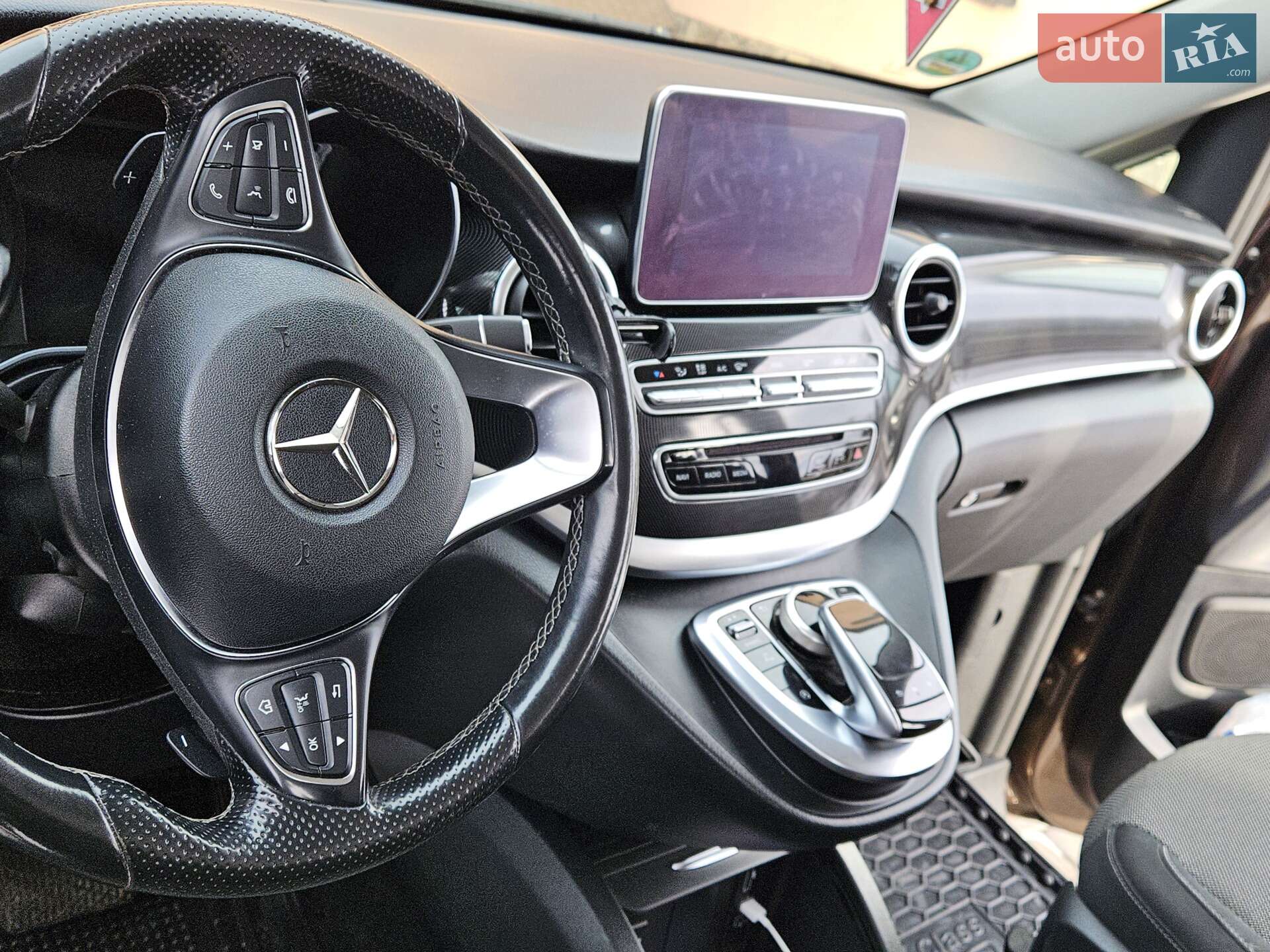 Mercedes-Benz V-Class 2018 VIN WDF44781113484312 фото оголошення 16 з 17