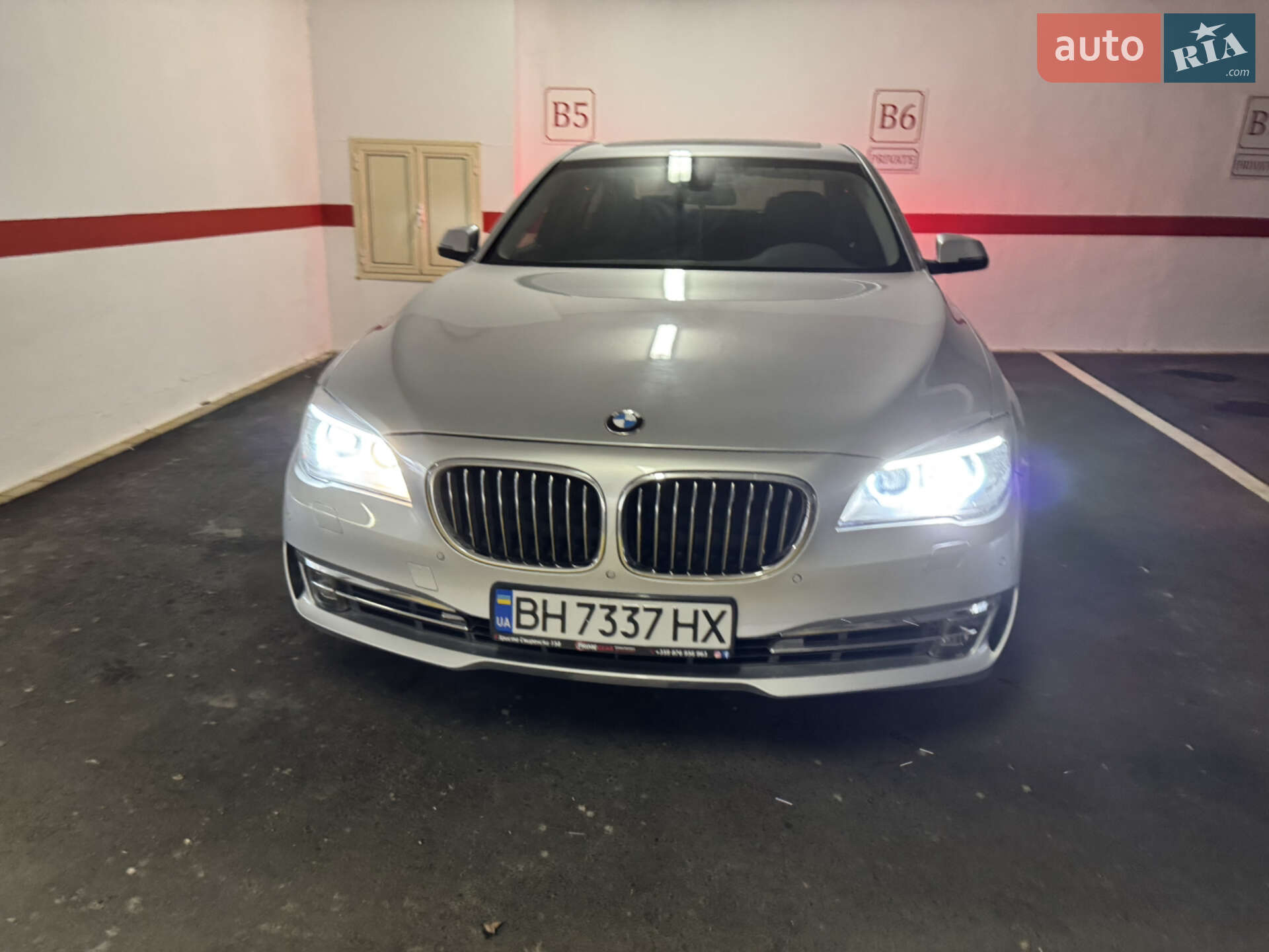 BMW 7 Series 2015 VIN WBAYA6C53FGK16612 фото оголошення 2 з 20