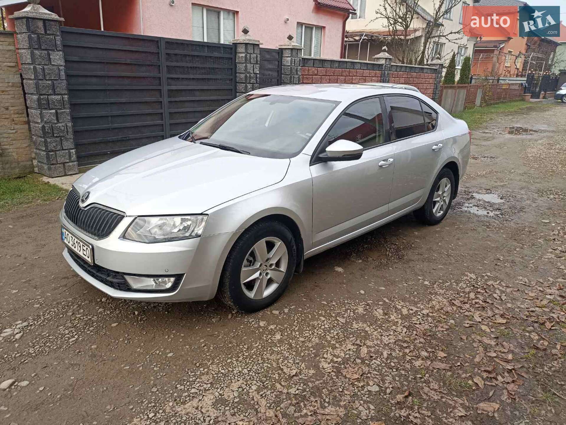 Skoda Octavia 2014 VIN TMBAJ7NE1F0127377 фото оголошення 2 з 18
