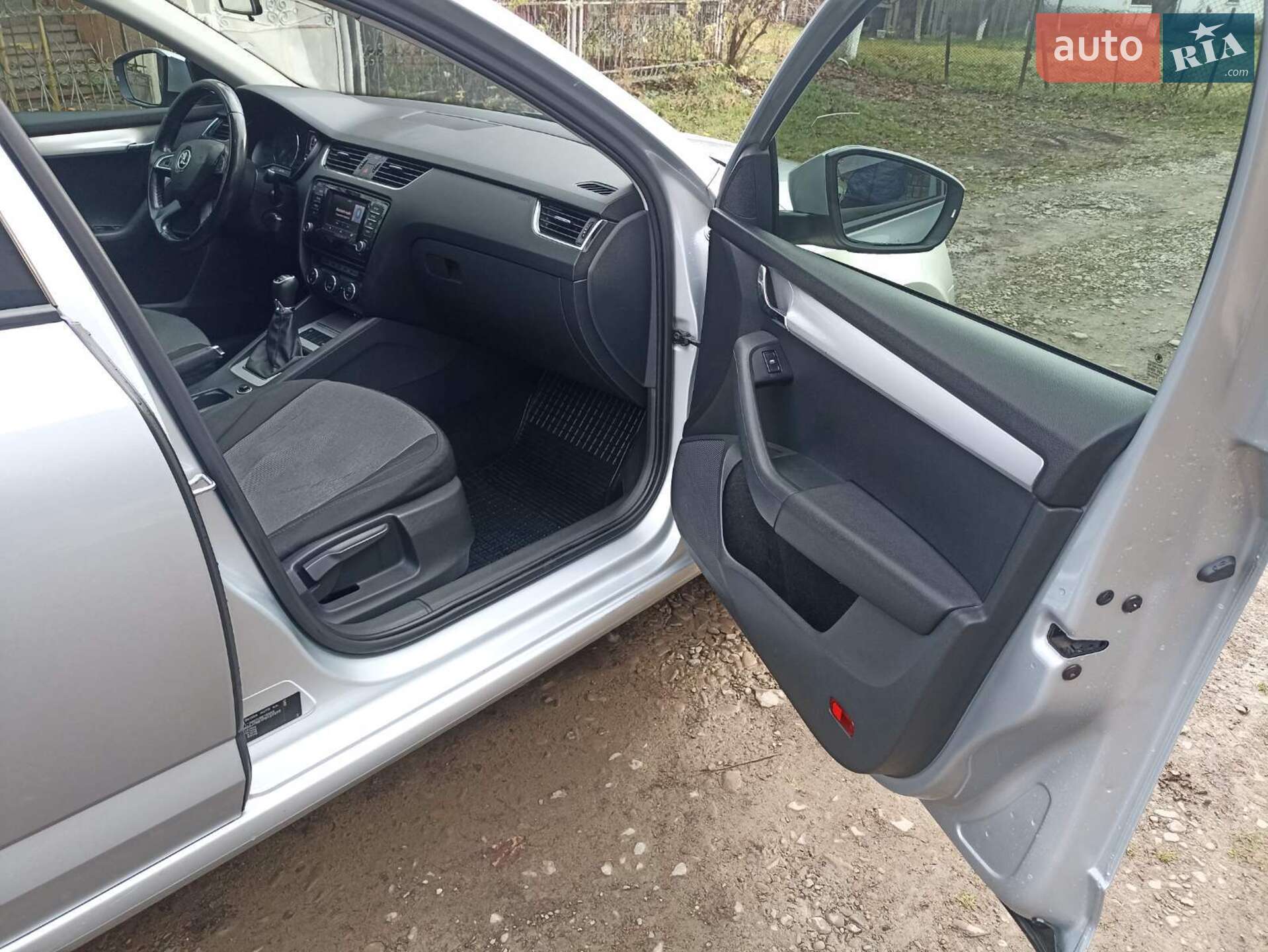 Skoda Octavia 2014 VIN TMBAJ7NE1F0127377 фото оголошення 7 з 18