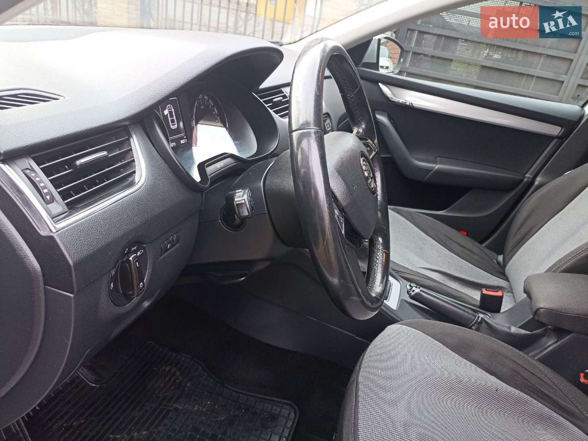 Skoda Octavia 2014 VIN TMBAJ7NE1F0127377 фото оголошення 17 з 18