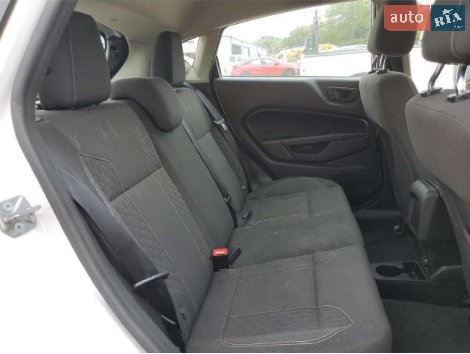 Ford Fiesta 2019 VIN 3FADP4EJ9KM123520 фото оголошення 11 з 15