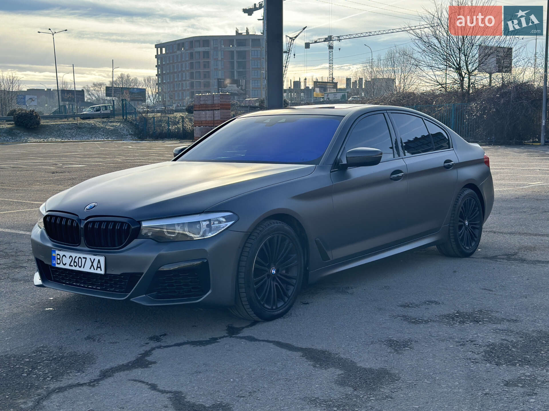 BMW 5 Series 2017 VIN WBAJA5C50JWA37554 фото оголошення 2 з 17