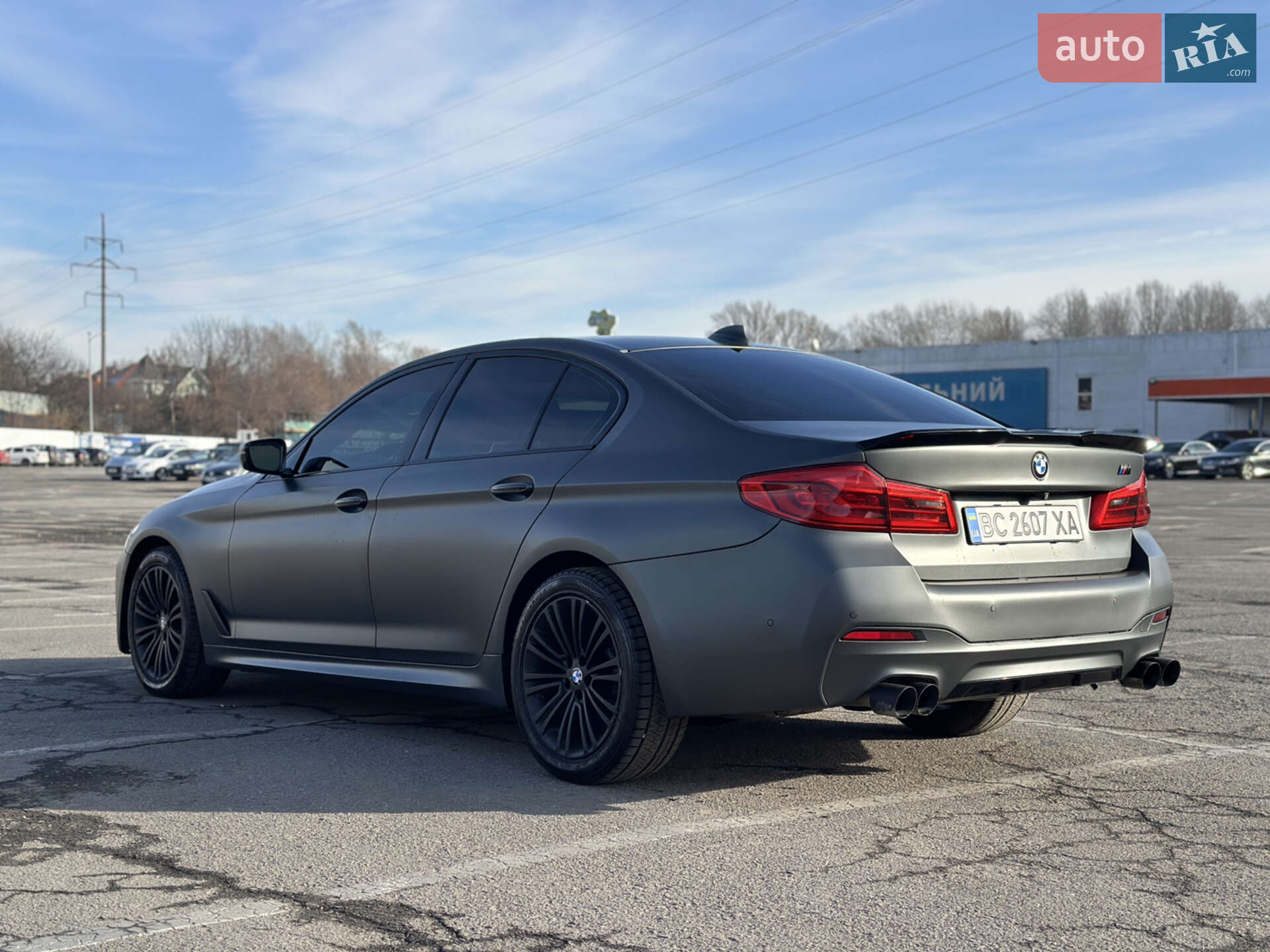 BMW 5 Series 2017 VIN WBAJA5C50JWA37554 фото оголошення 4 з 17