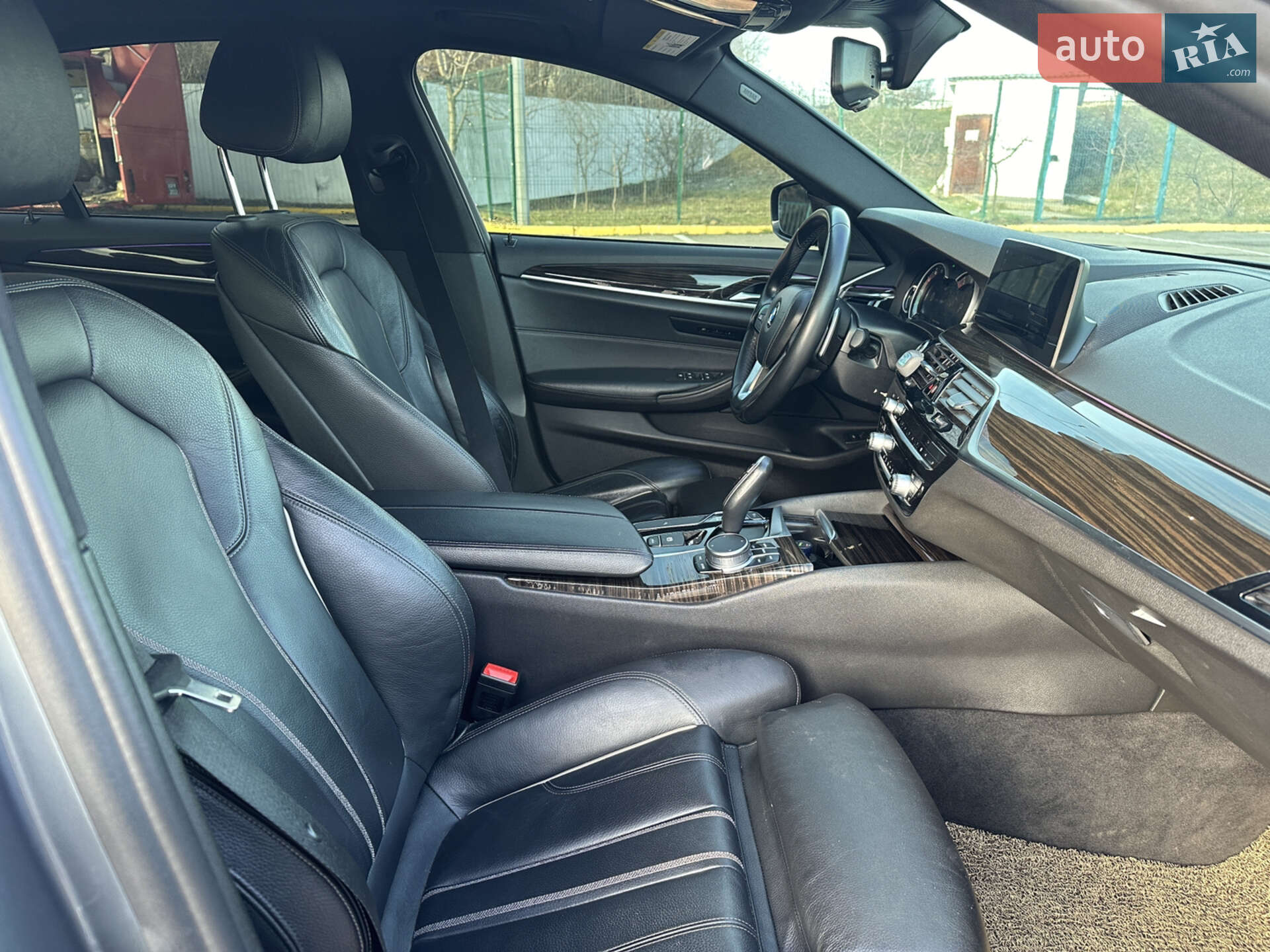 BMW 5 Series 2017 VIN WBAJA5C50JWA37554 фото оголошення 15 з 17