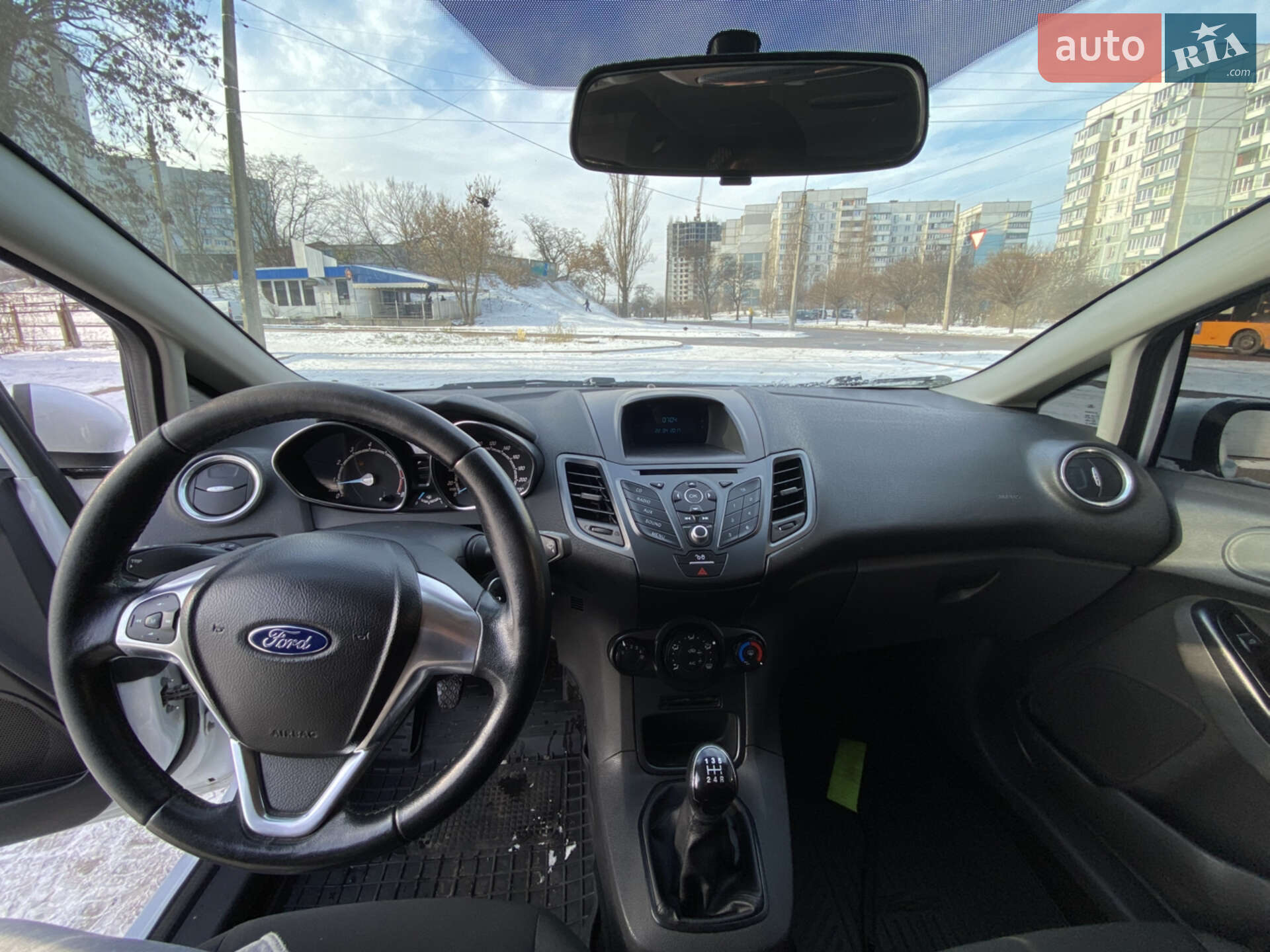 Ford Fiesta 2017 VIN WF0DXXGAKDHP28712 фото оголошення 17 з 18