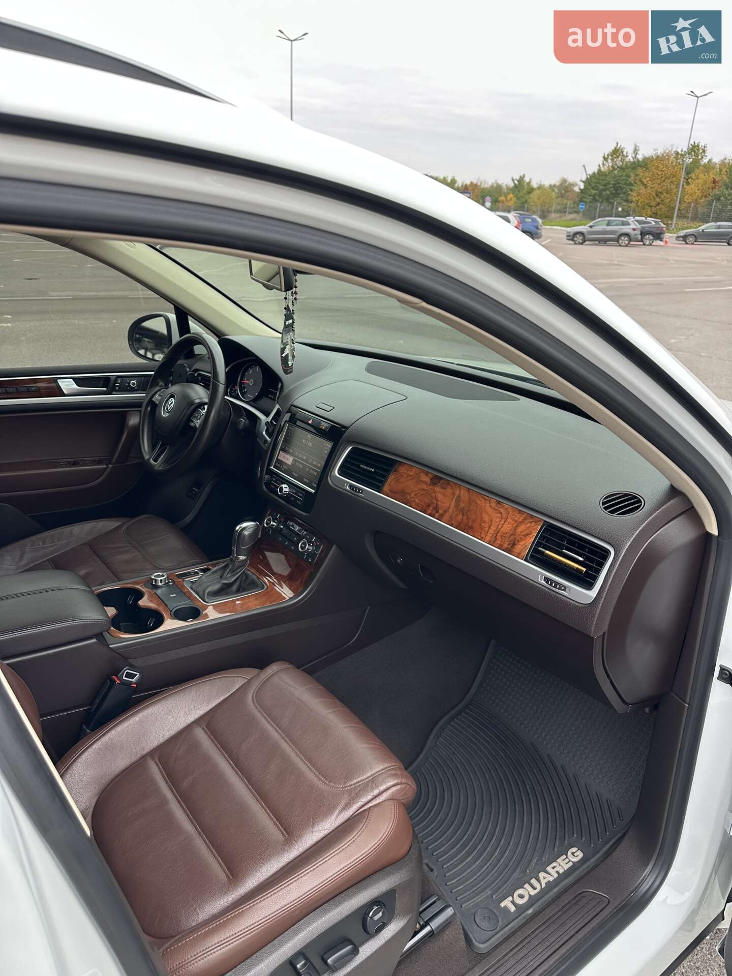 Volkswagen Touareg 2013 VIN WVGEP9BPXED003290 фото оголошення 10 з 14