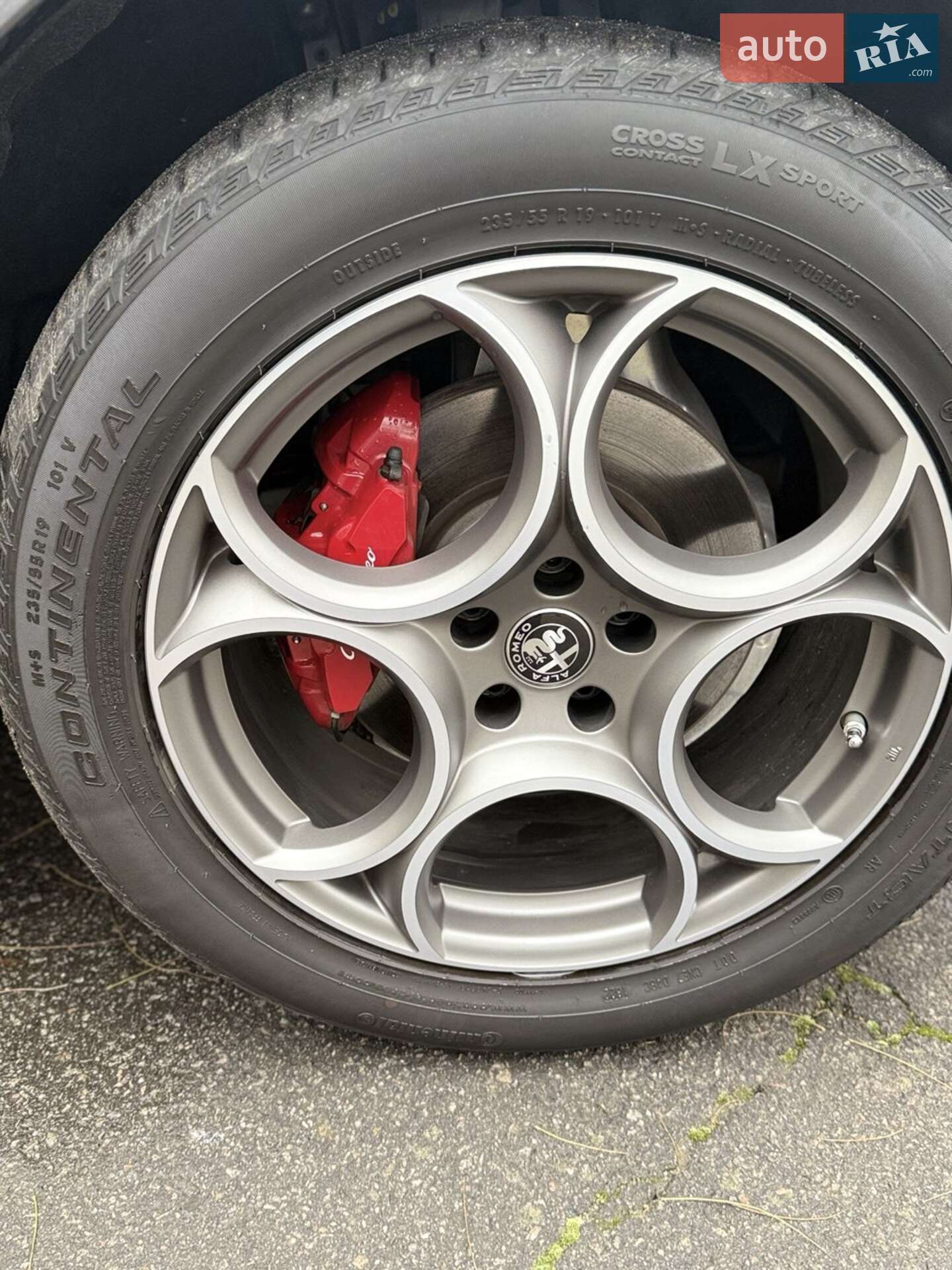 Alfa Romeo Stelvio 2022 VIN ZASPAKBNXP7D57694 фото оголошення 34 з 36