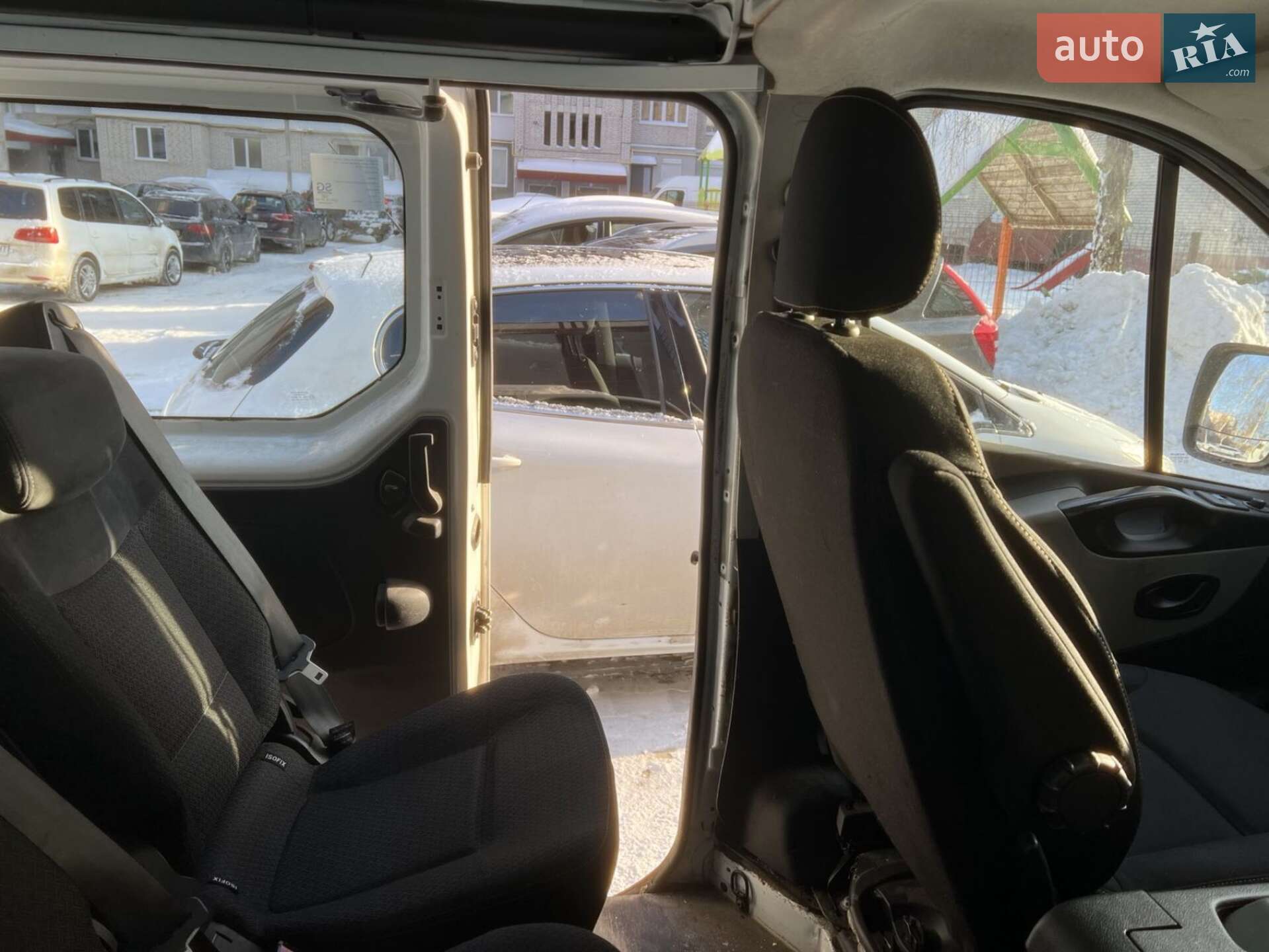 Nissan NV300 2019 VIN VNVF4000563541982 фото оголошення 25 з 28