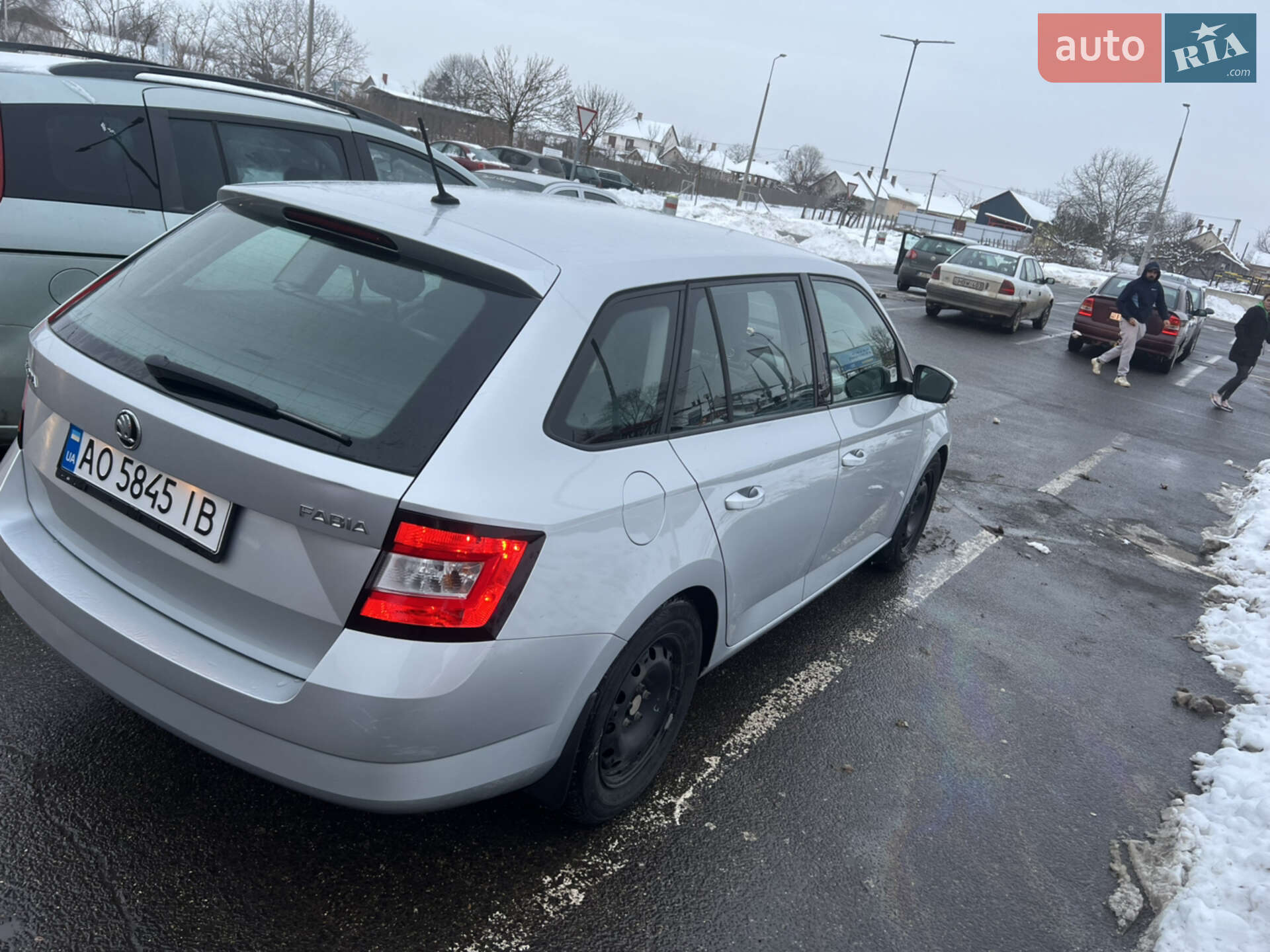 Skoda Fabia 2016 VIN TMBJJ6NJ0HZ095415 фото оголошення 3 з 9