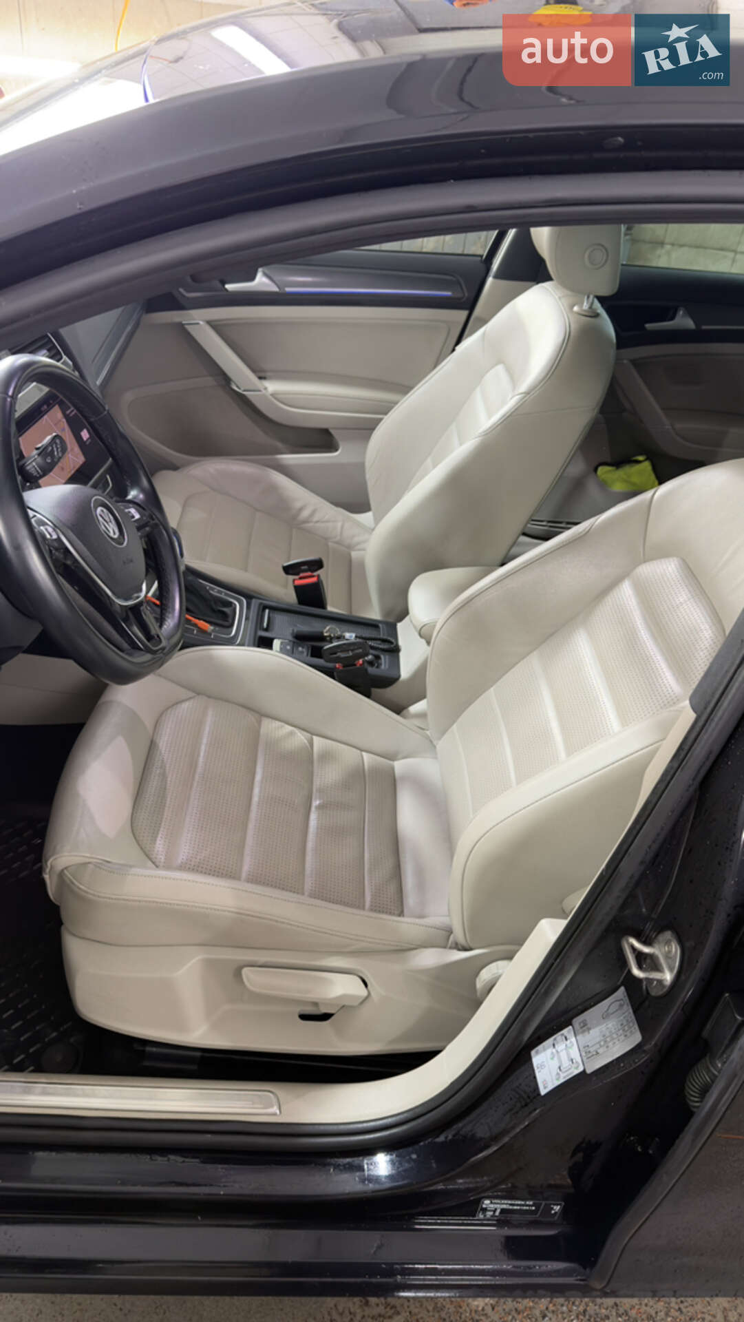 Volkswagen Golf 2018 VIN WVWZZZAUZJ8910418 фото оголошення 26 з 28