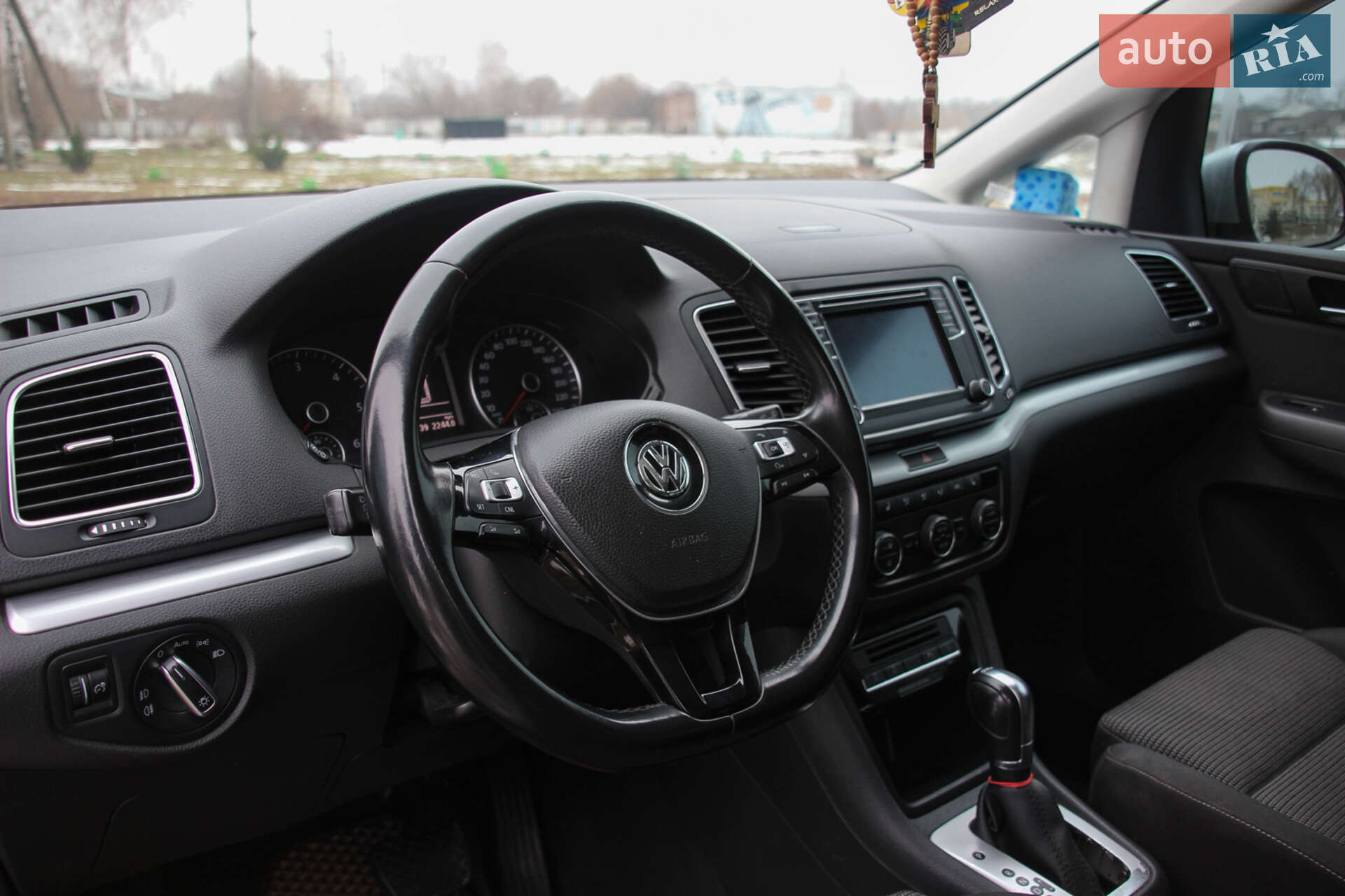 Volkswagen Sharan 2015 VIN WVWZZZ7NZGV217476 фото оголошення 11 з 20