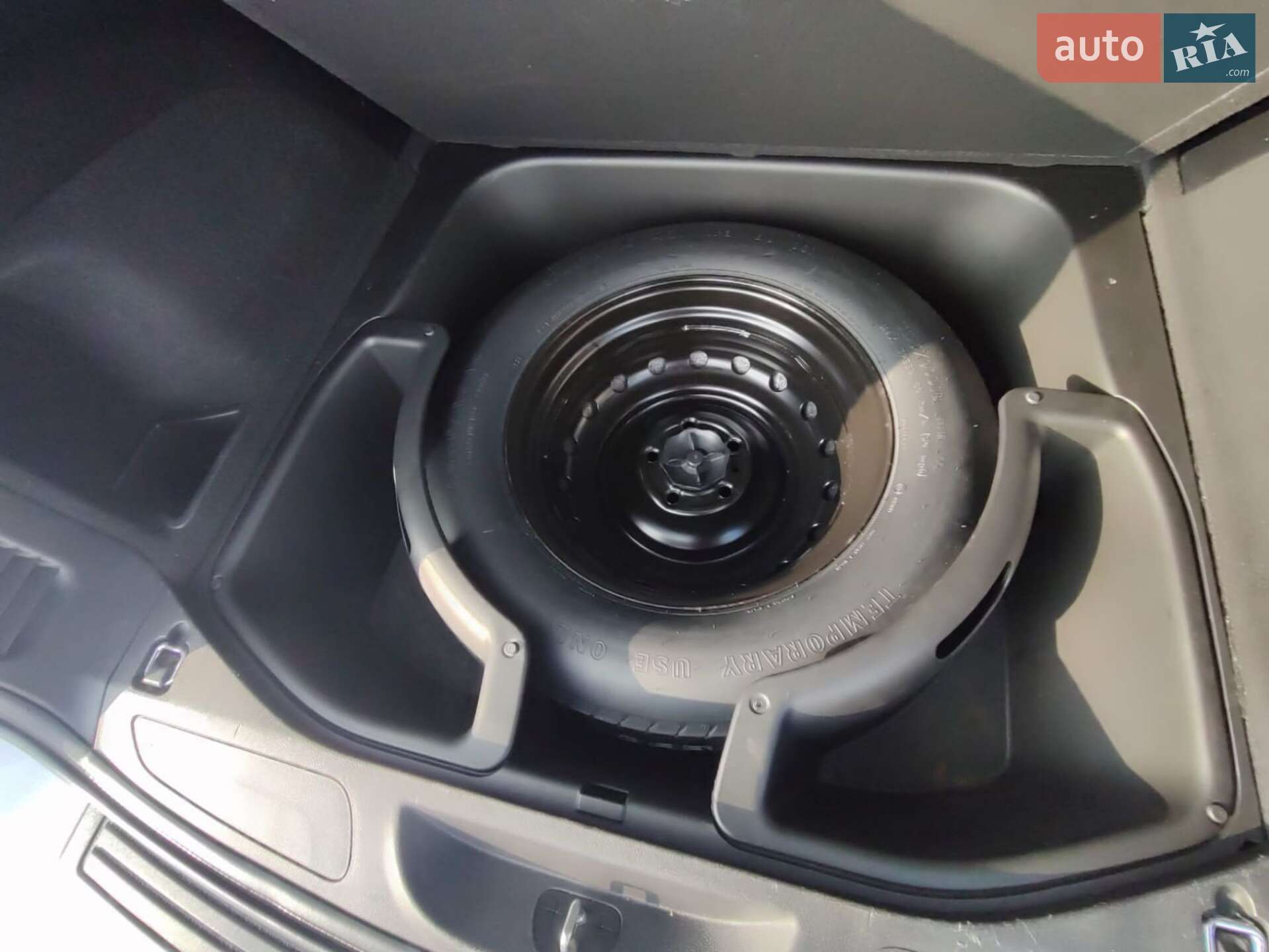 Jeep Grand Cherokee 2019 VIN 1C4RJEAG5KC790491 фото оголошення 50 з 55