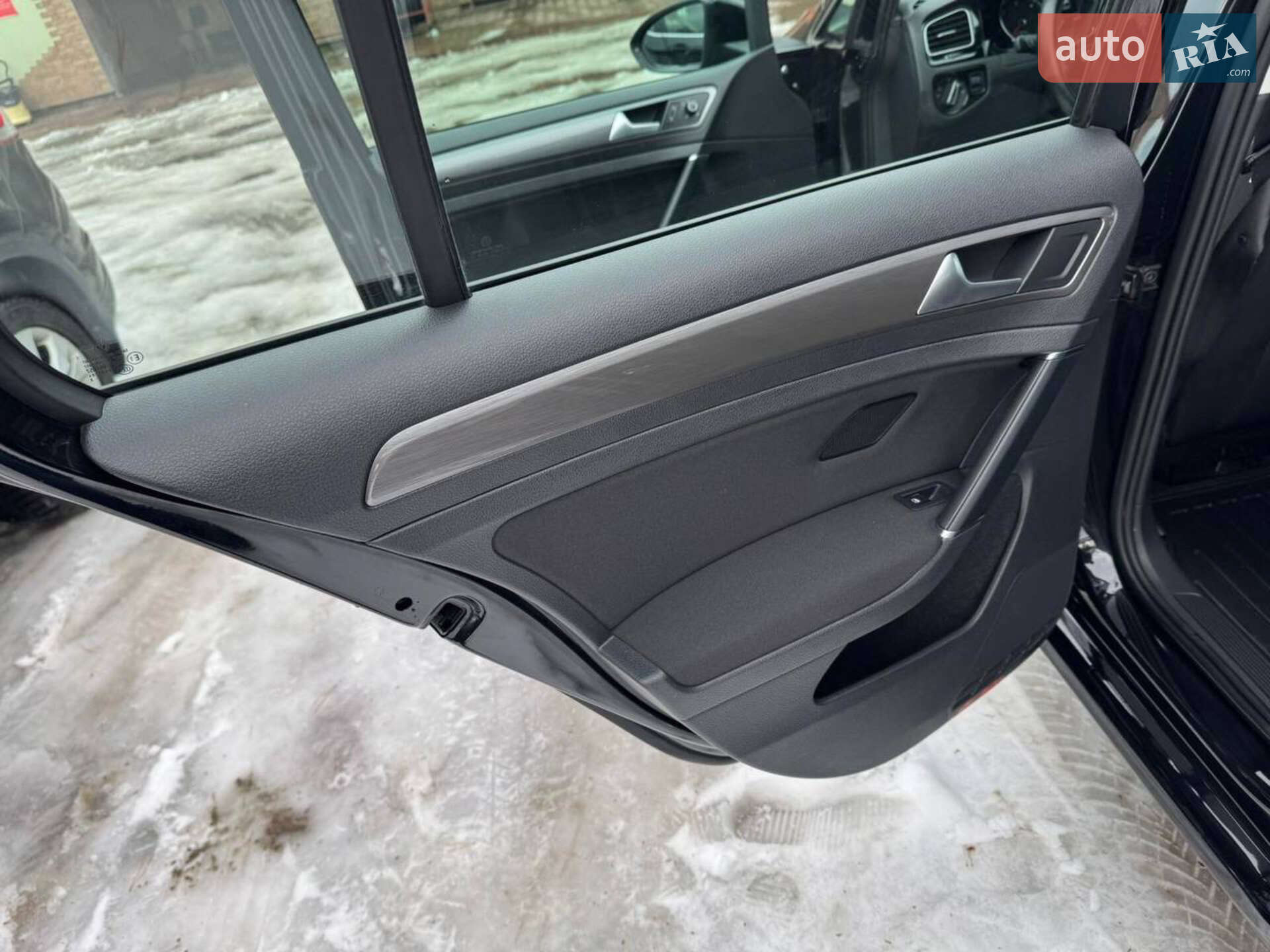 Volkswagen Golf 2016 VIN WVWZZZAUZGW250389 фото оголошення 9 з 17