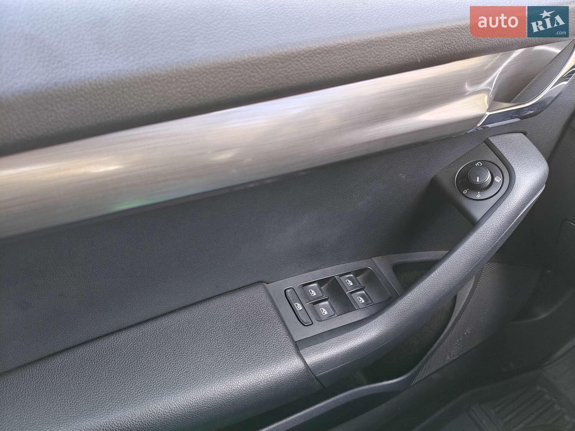 Skoda Octavia 2020 VIN TMBJJ7NE2L0150775 фото оголошення 16 з 22