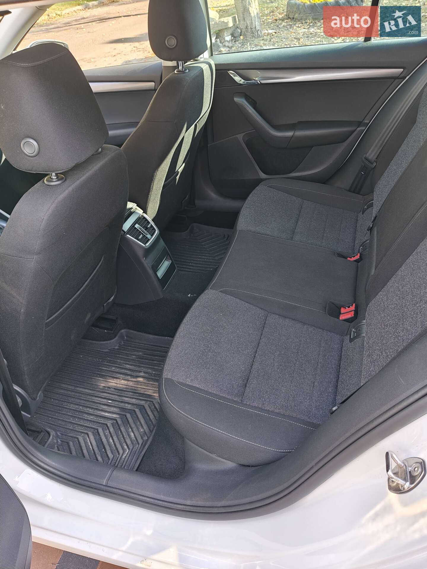 Skoda Octavia 2020 VIN TMBJJ7NE2L0150775 фото оголошення 20 з 22