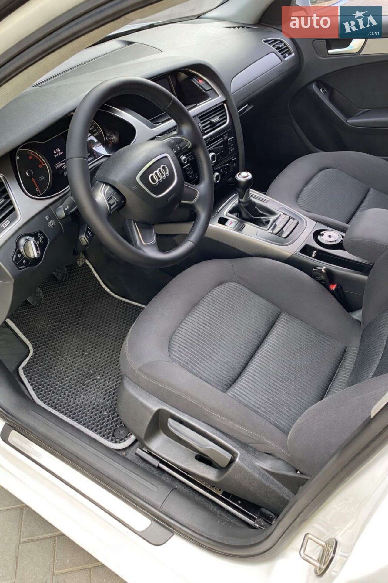 Audi A4 2014 VIN WAUZZZ8K3FA030309 фото оголошення 11 з 22