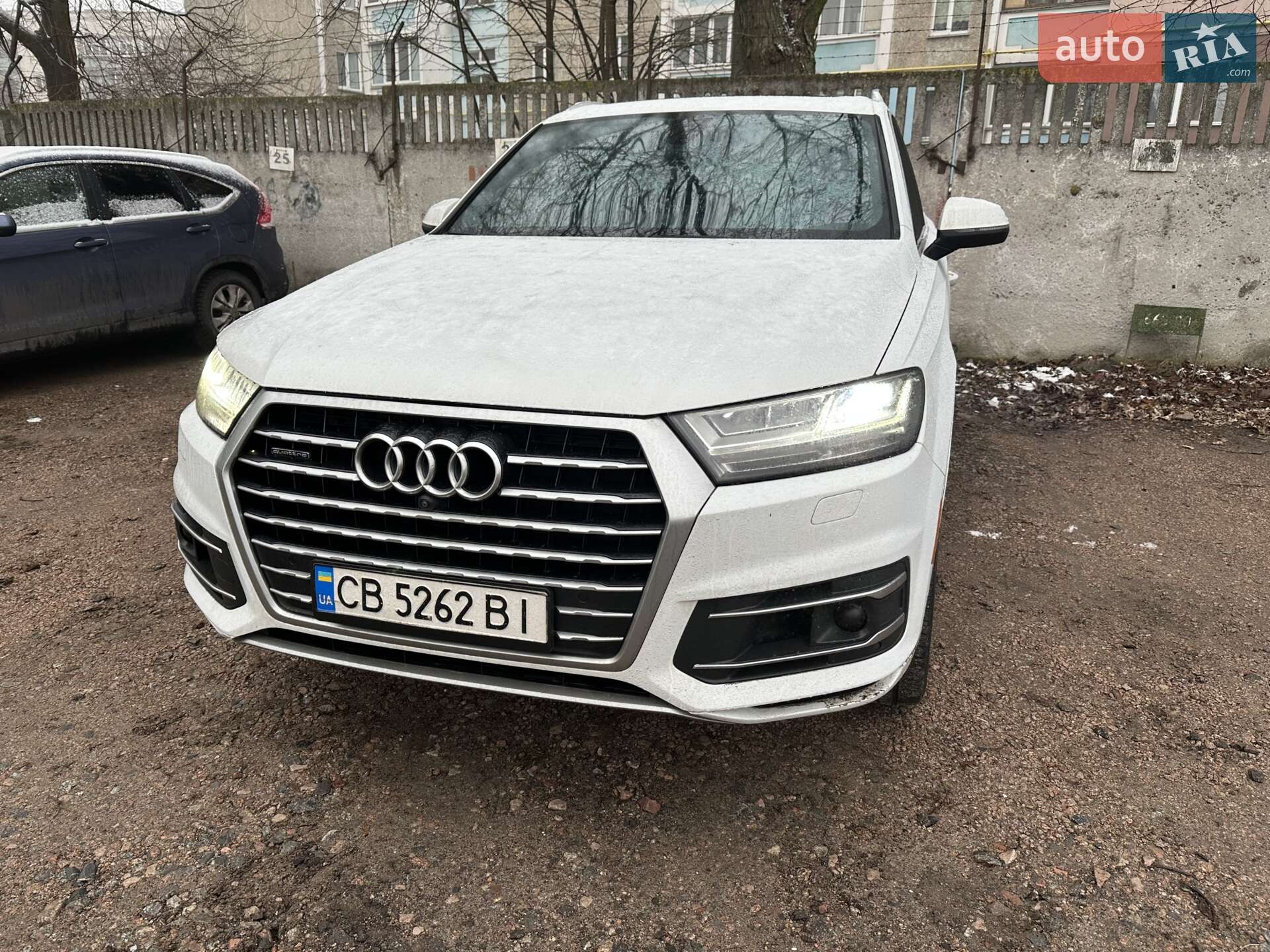 Audi Q7 2017 VIN WA1VAAF70HD052949 фото оголошення 34 з 39