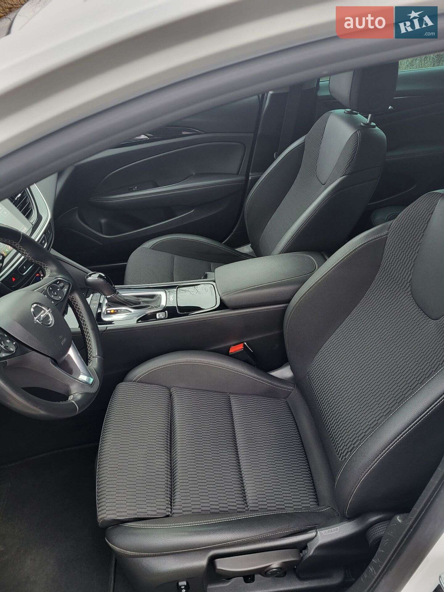 Opel Insignia 2019 VIN W0VZT8EG0K1042285 фото оголошення 24 з 34