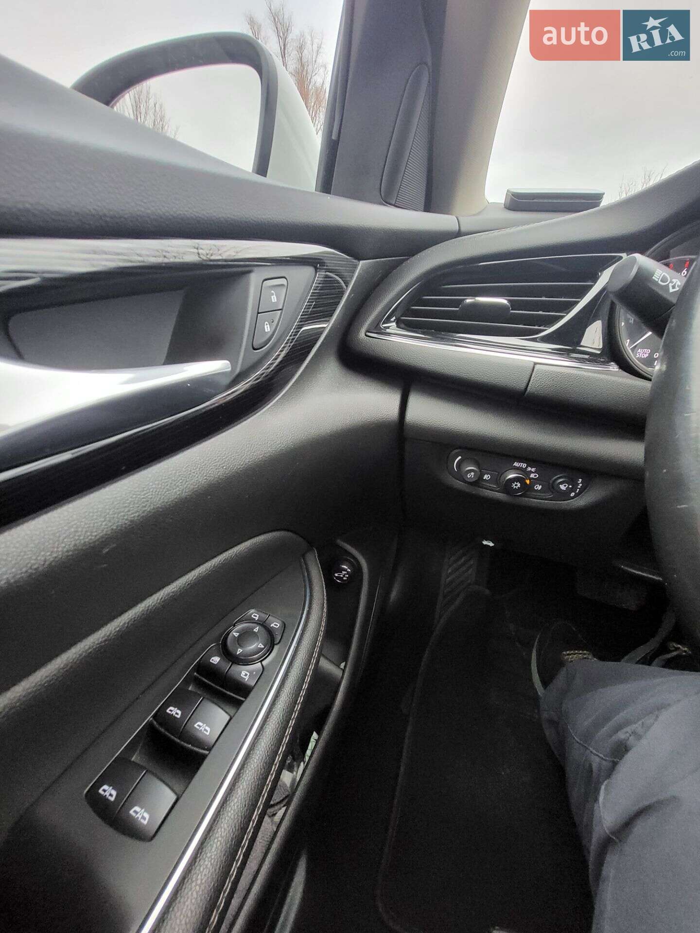 Opel Insignia 2019 VIN W0VZT8EG0K1042285 фото оголошення 28 з 34