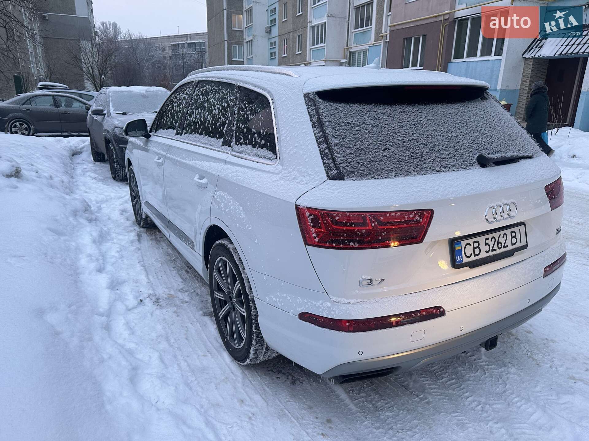 Audi Q7 2017 VIN WA1VAAF70HD052949 фото оголошення 36 з 39