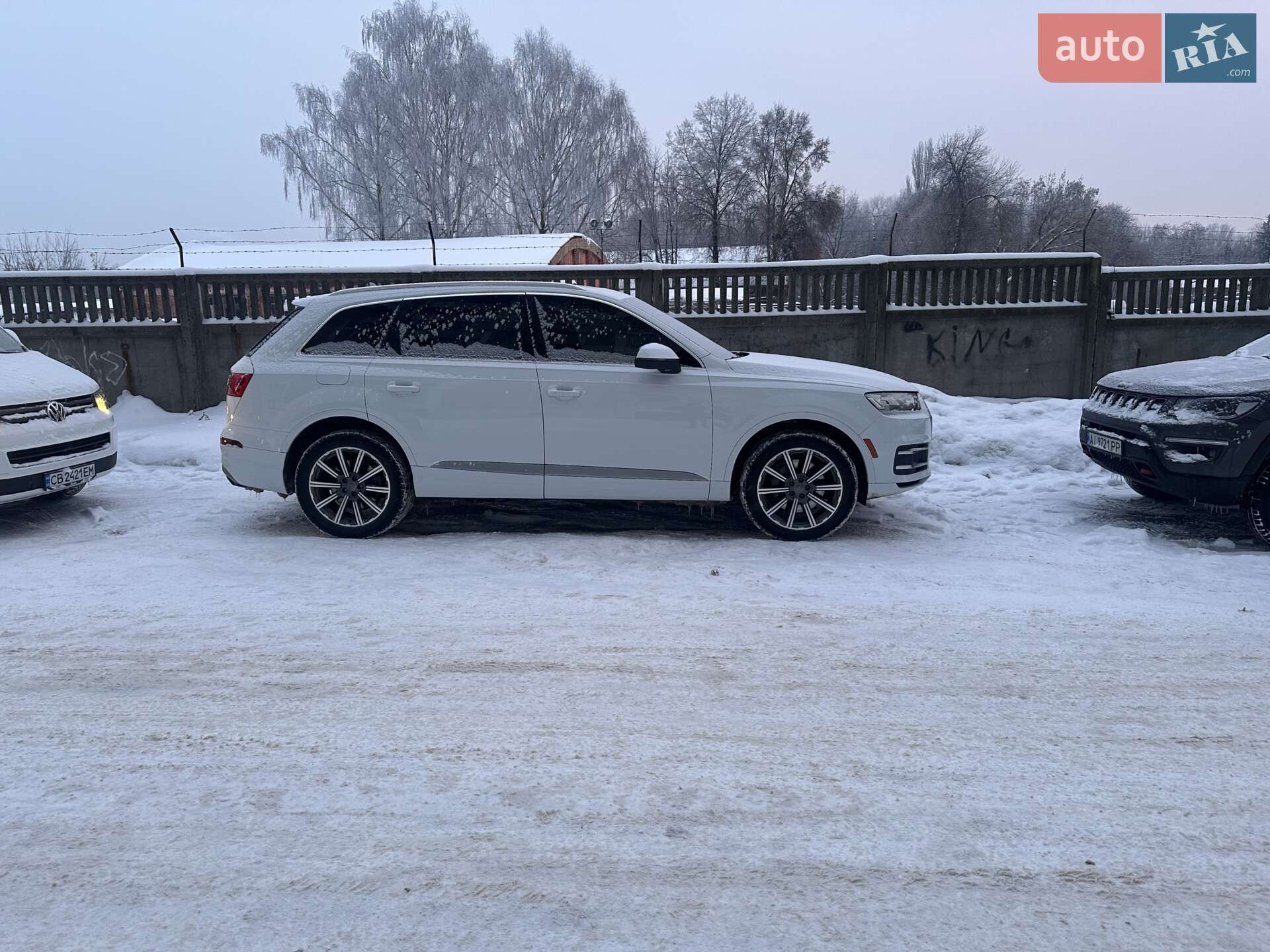 Audi Q7 2017 VIN WA1VAAF70HD052949 фото оголошення 37 з 39