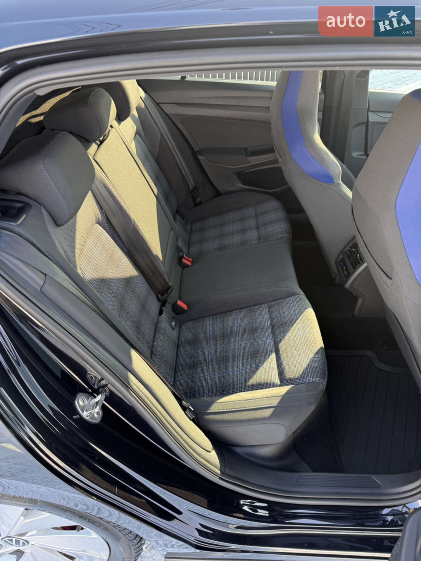 Volkswagen Golf GTE 2021 VIN WVWZZZCDZMW352247 фото оголошення 16 з 34