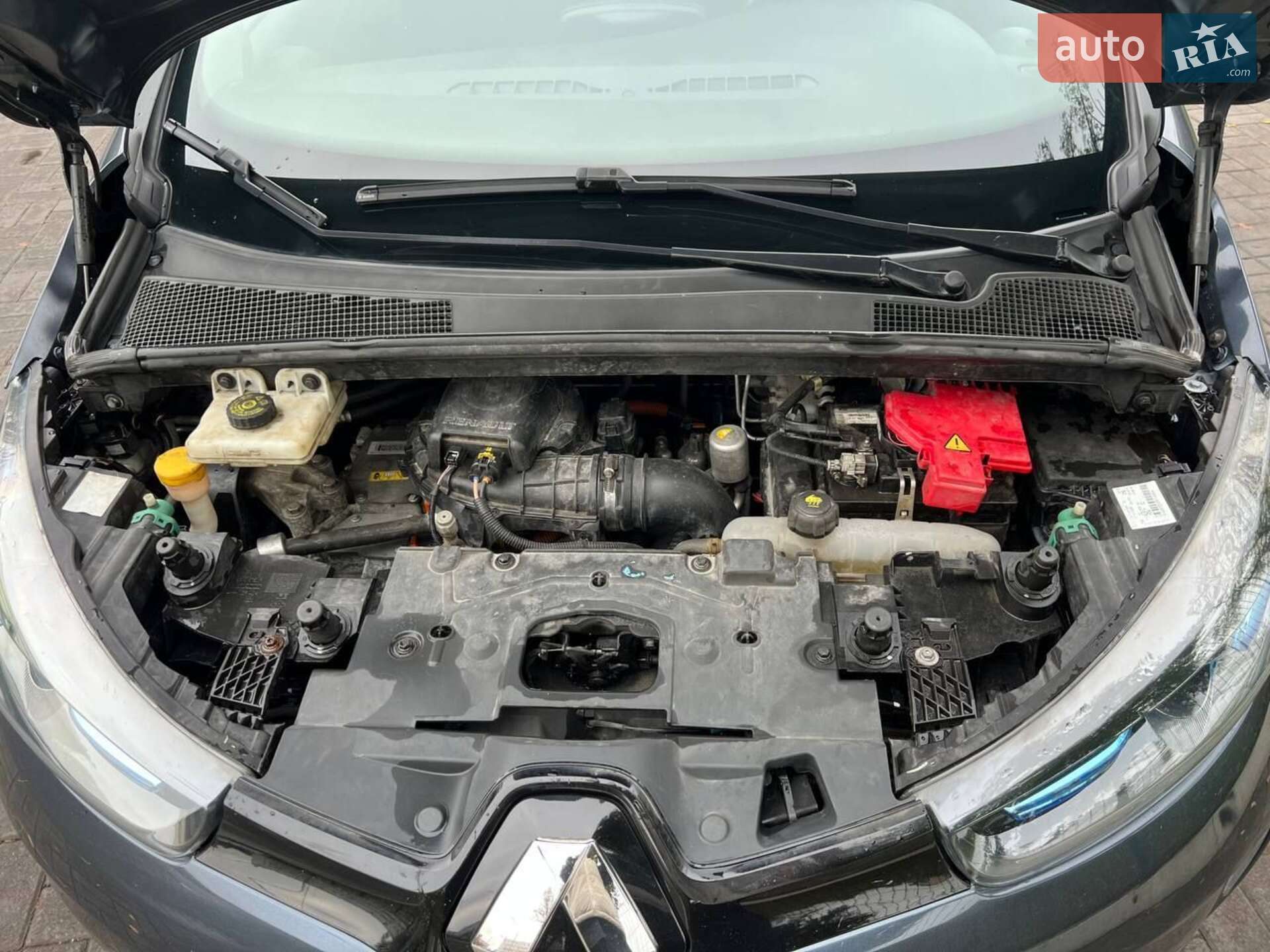 Renault Zoe 2017 VIN VF1AGVYF158972285 фото оголошення 4 з 16