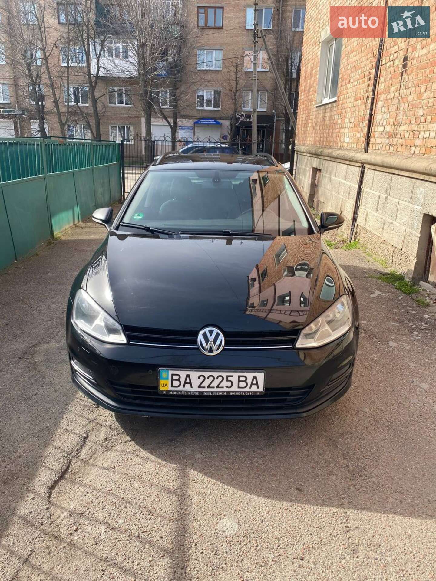 Volkswagen Golf 2014 VIN WVWZZZAUZEP566475 фото оголошення 2 з 5