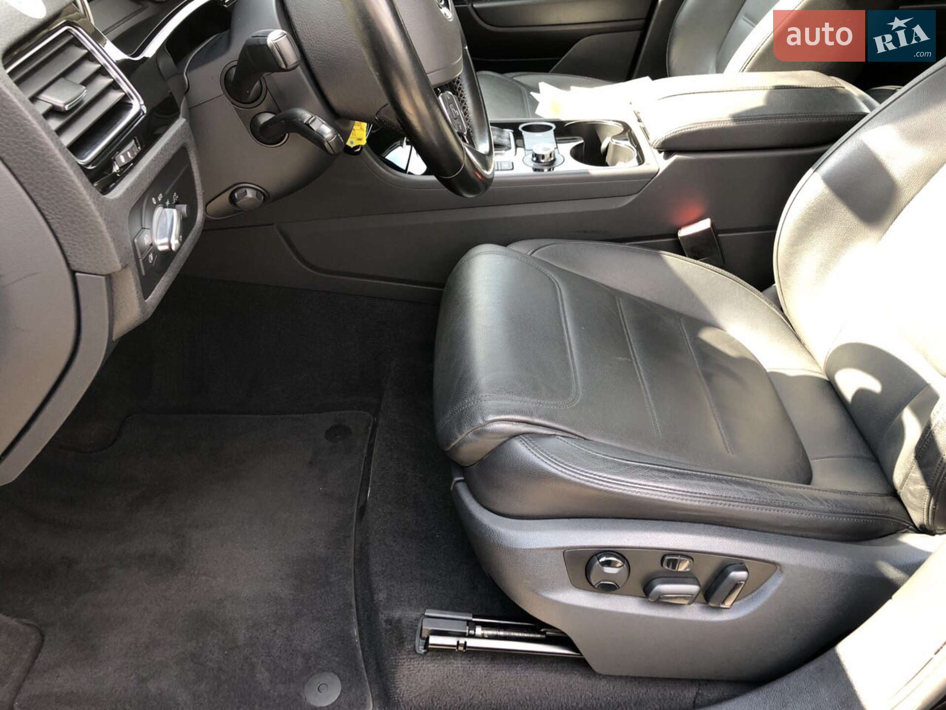 Volkswagen Touareg 2011 VIN WVGZZZ7PZCD024486 фото оголошення 5 з 7