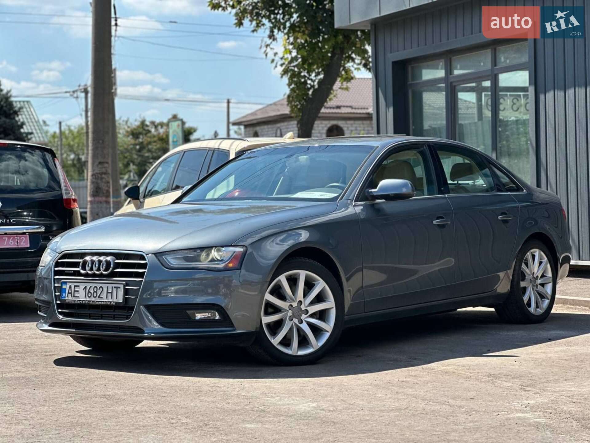 Audi A4 2013 VIN WAUFFAFL1DN015547 фото оголошення 2 з 56