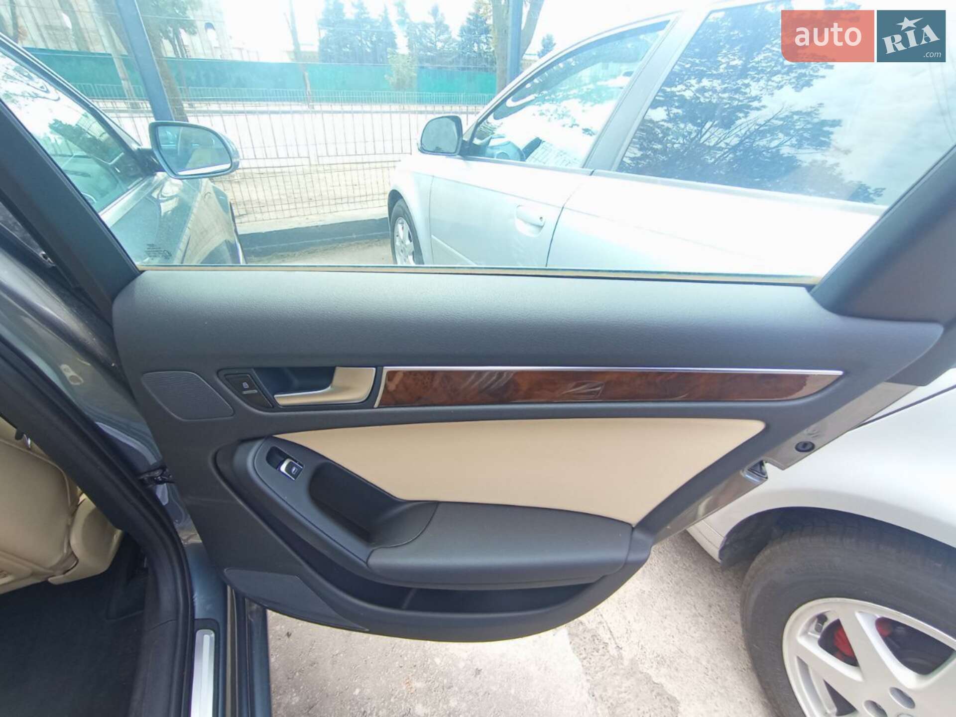 Audi A4 2013 VIN WAUFFAFL1DN015547 фото оголошення 16 з 56